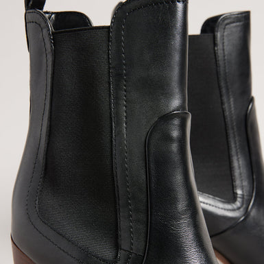 Women's Daphina Black