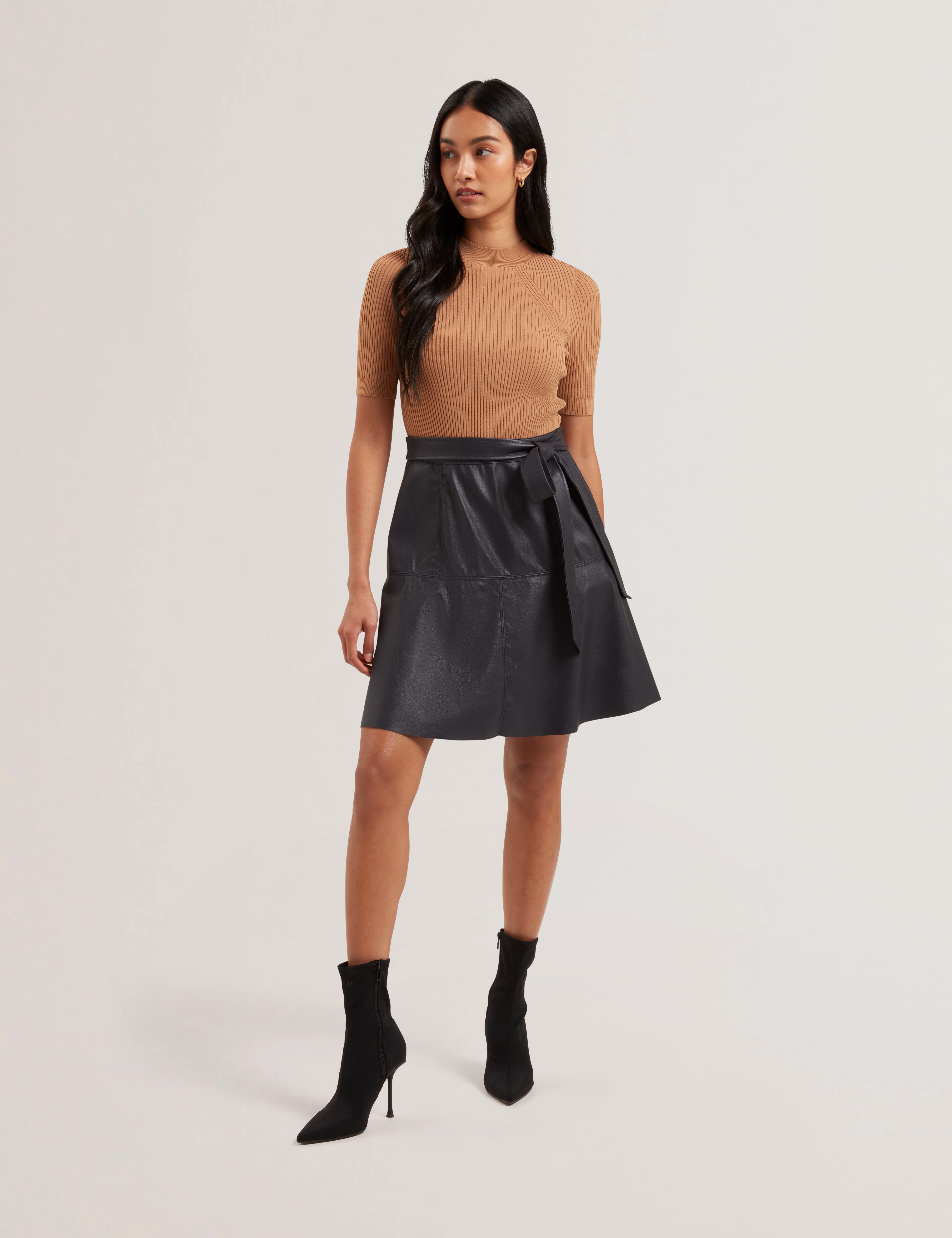 Women's OLIYIA-Knit Bodice Faux Leather Ski