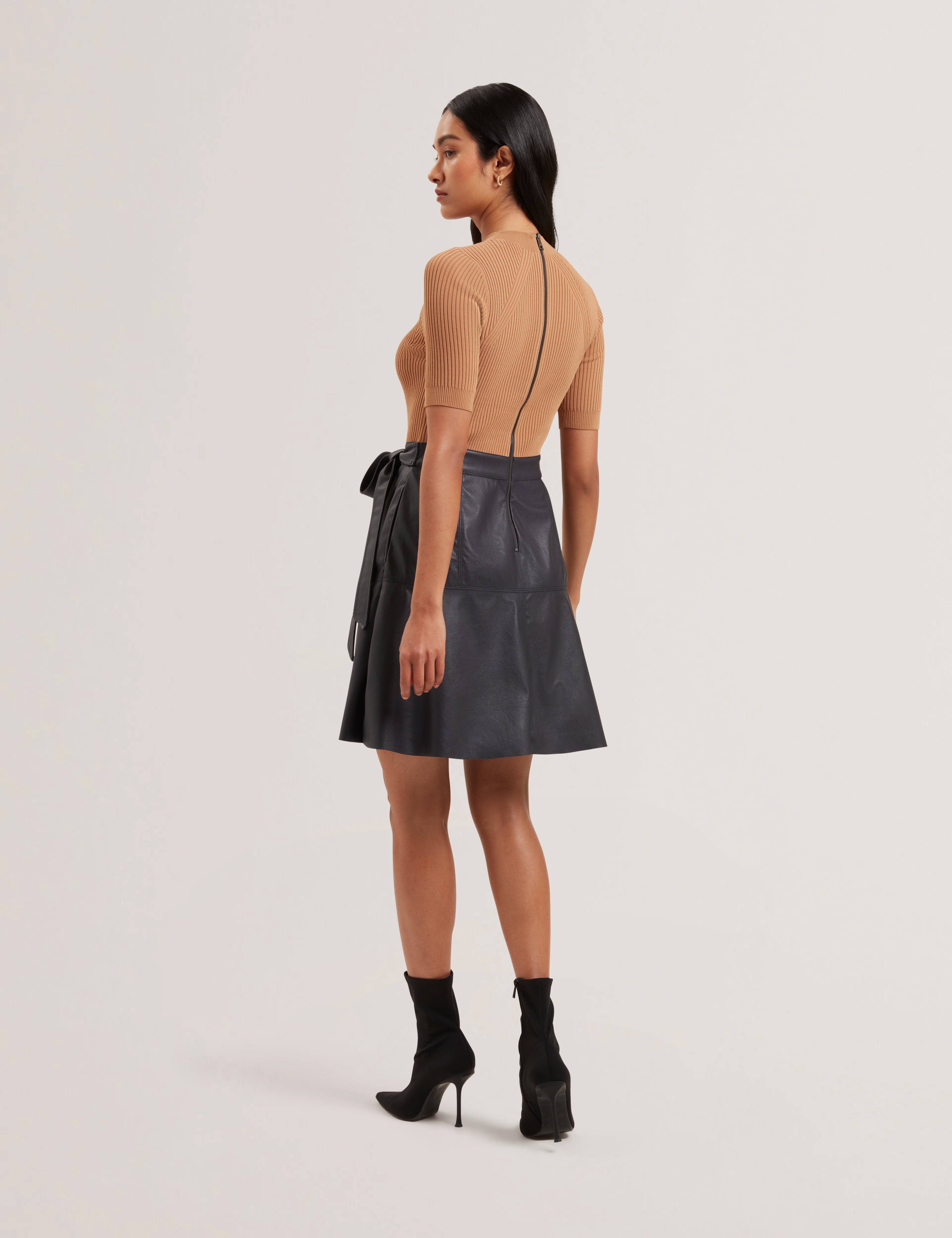 Women's OLIYIA-Knit Bodice Faux Leather Ski