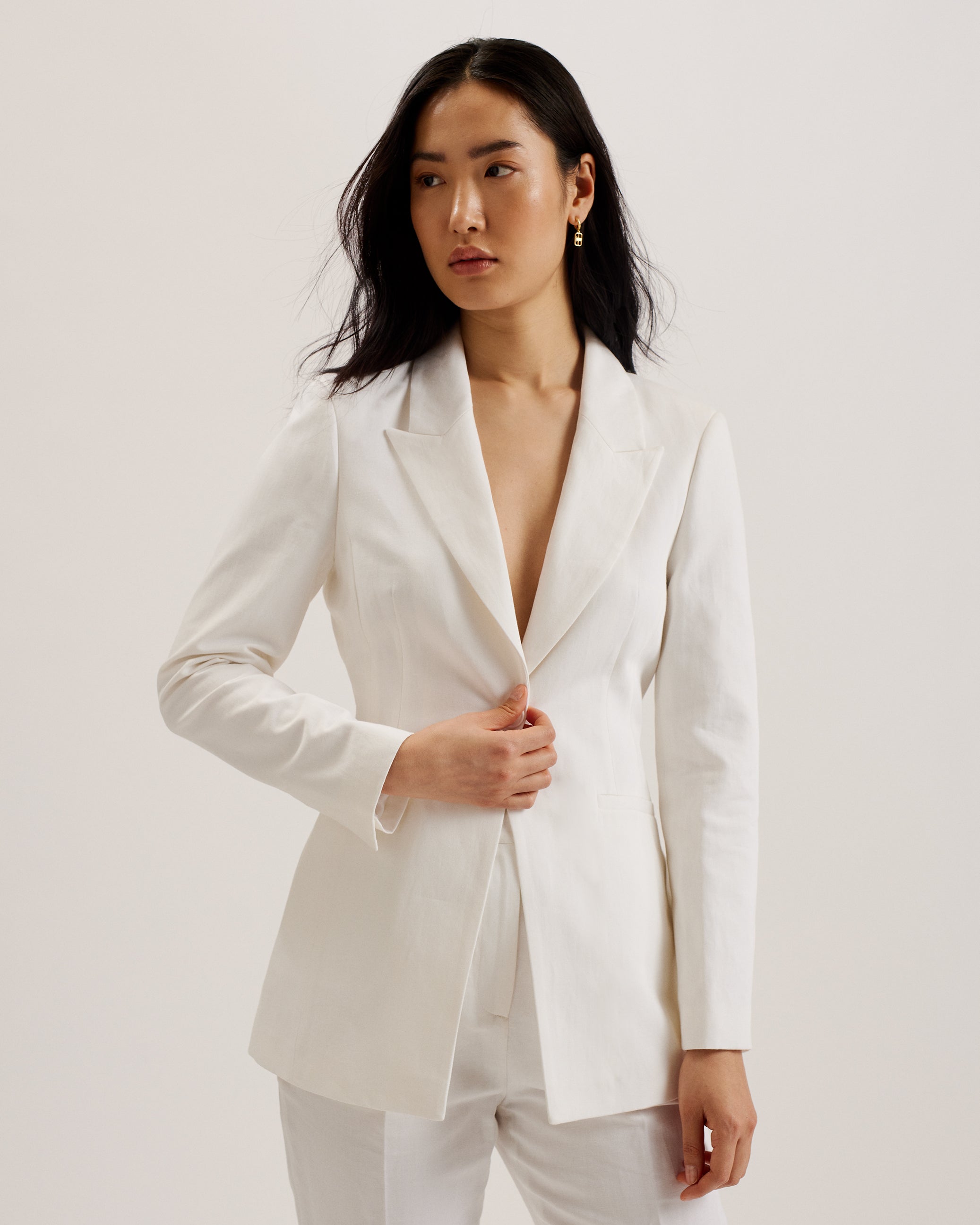 Women's Musub-Tailored Jacket With Faux Pockets White