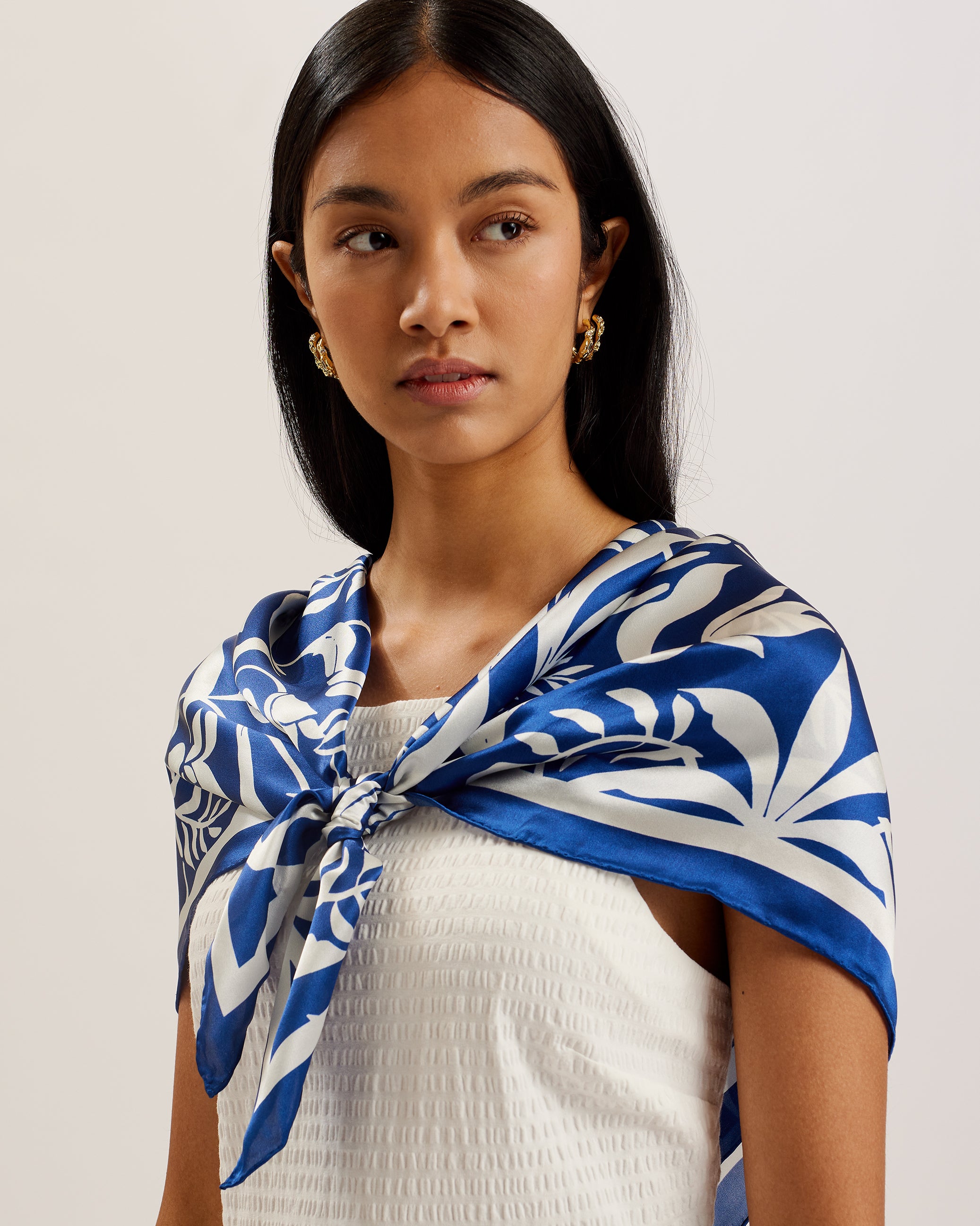 Women's Ritaas-Printed Silk Square Scarf Blue