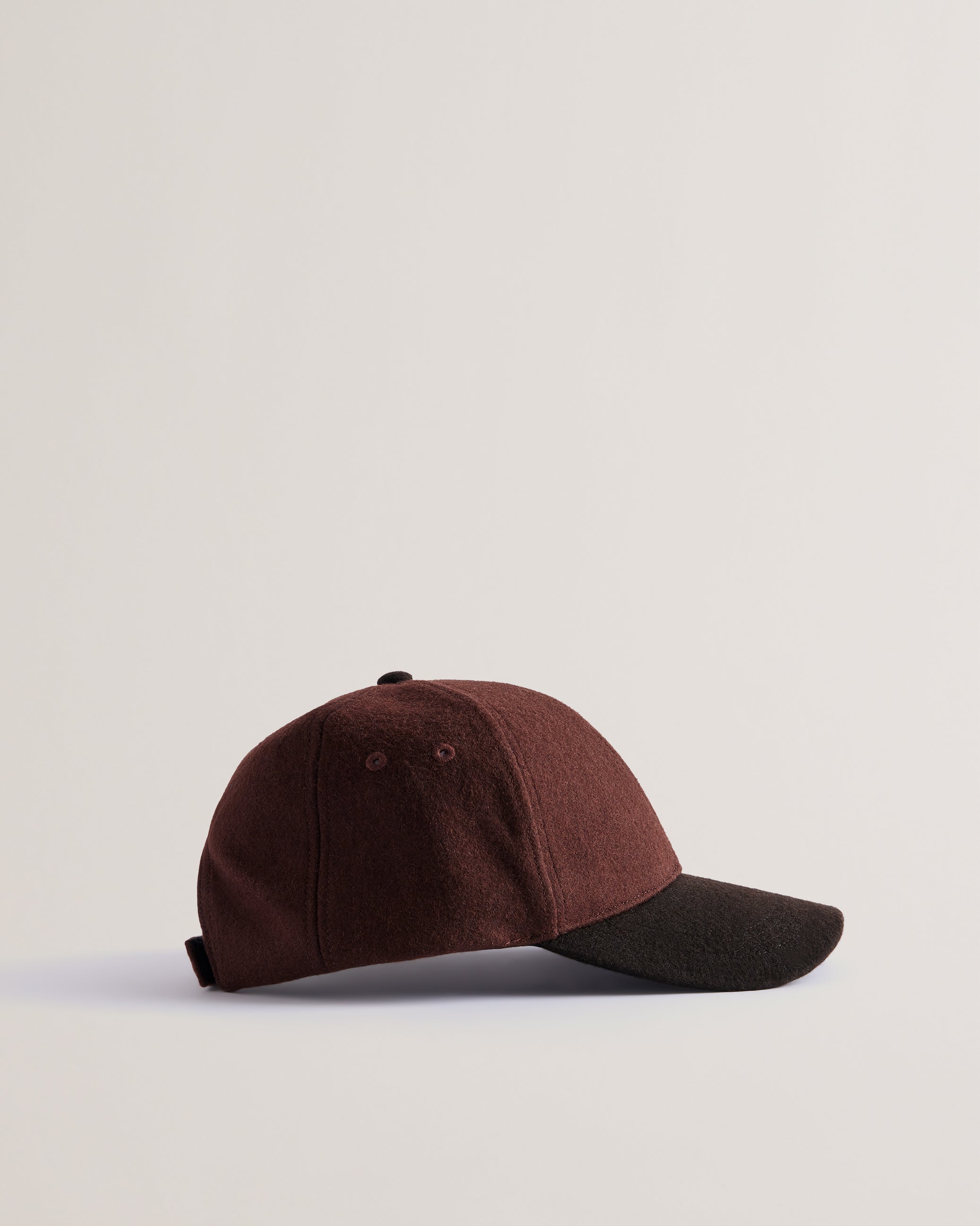 LEWIISS: Baseball Cap