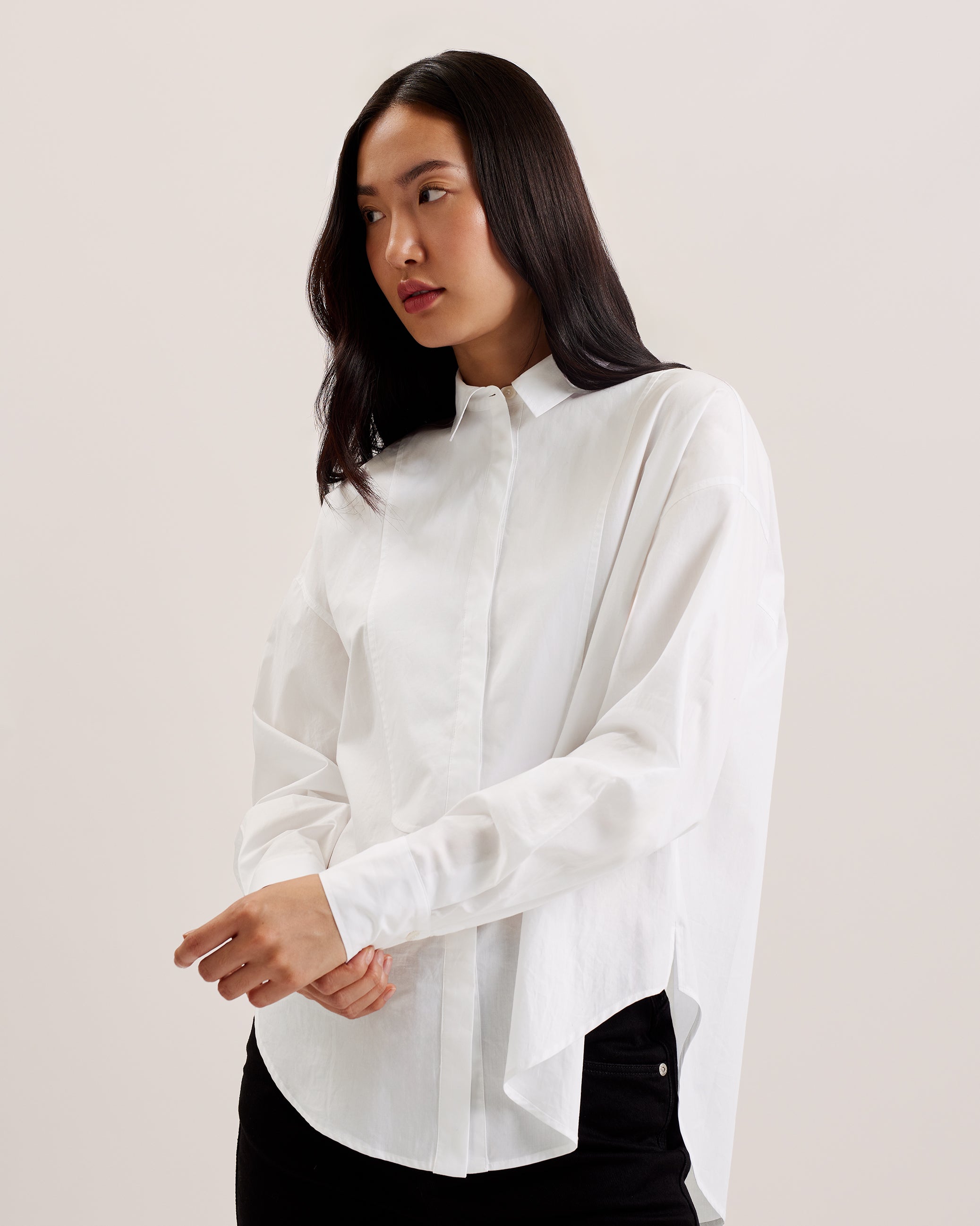 Women's Izote-Oversized Drop Shoulder Bib Detail White