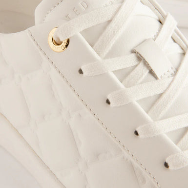 Women's Maddisn White