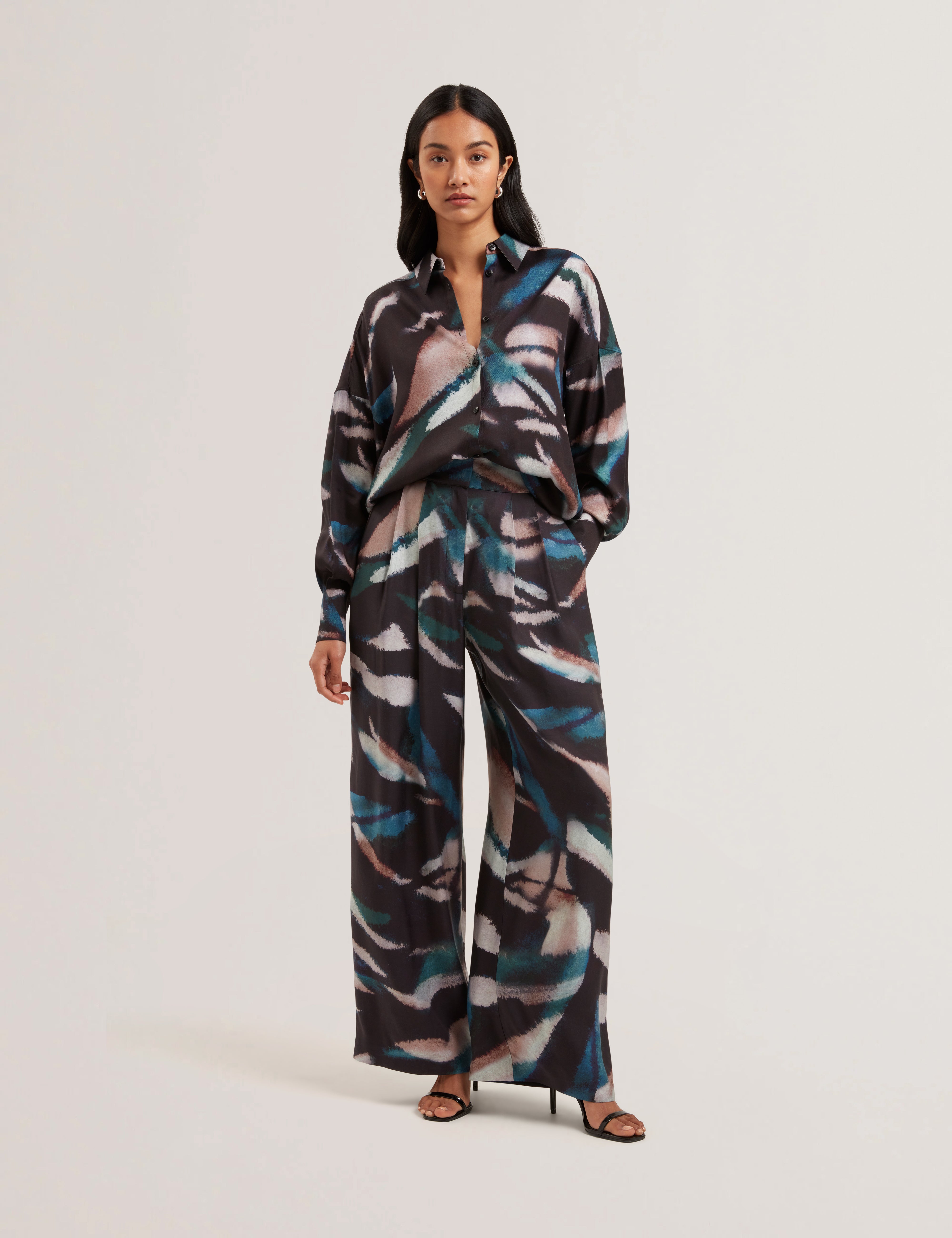 Women's Ulipa-Printed Wide Leg Trousers