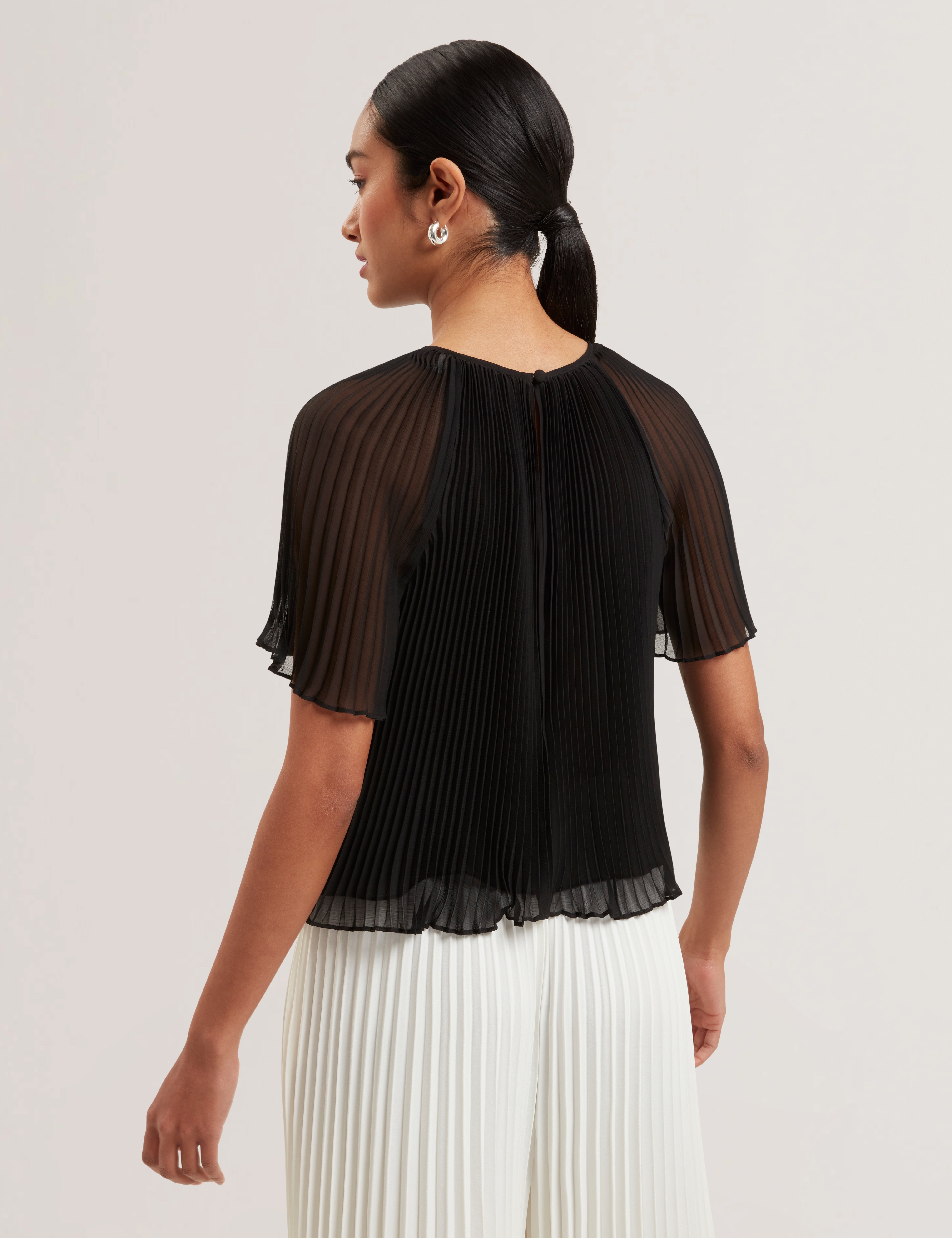 Women's AGARA-Pleated Short Sleeve Blouse