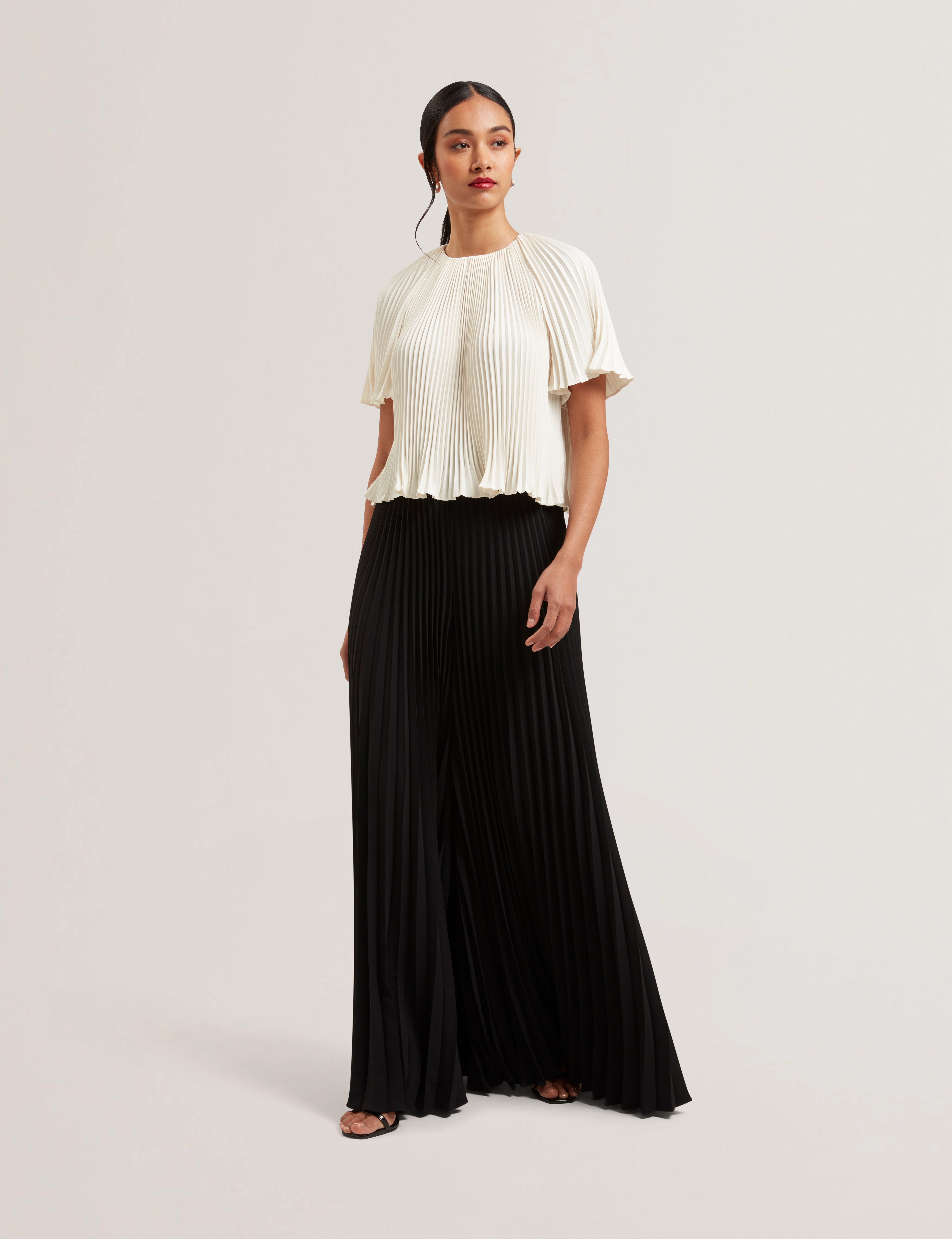 Women's HARYX-Pleated Wide Leg Crepe Trouser