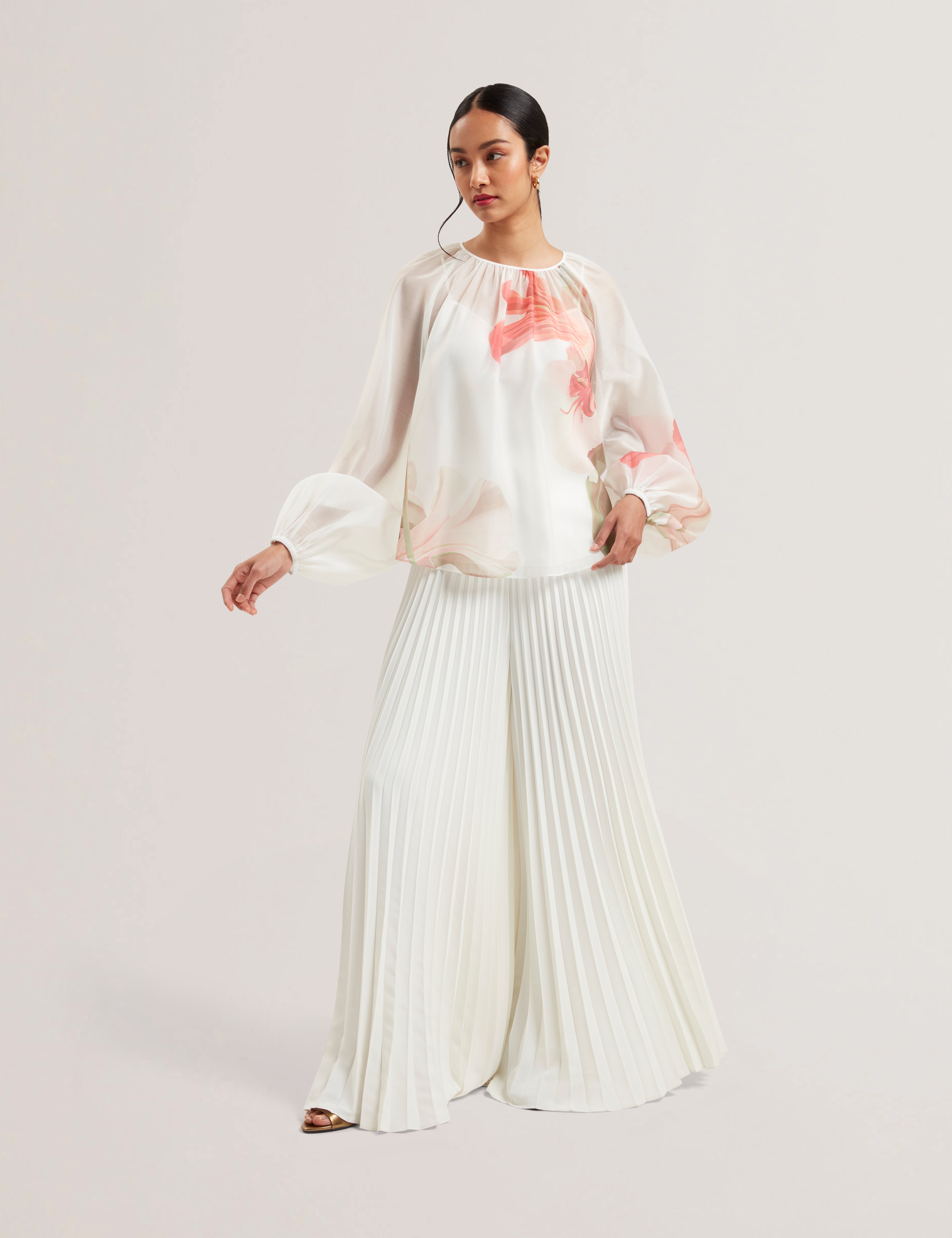 Women's HARYX-Pleated Wide Leg Crepe Trouser