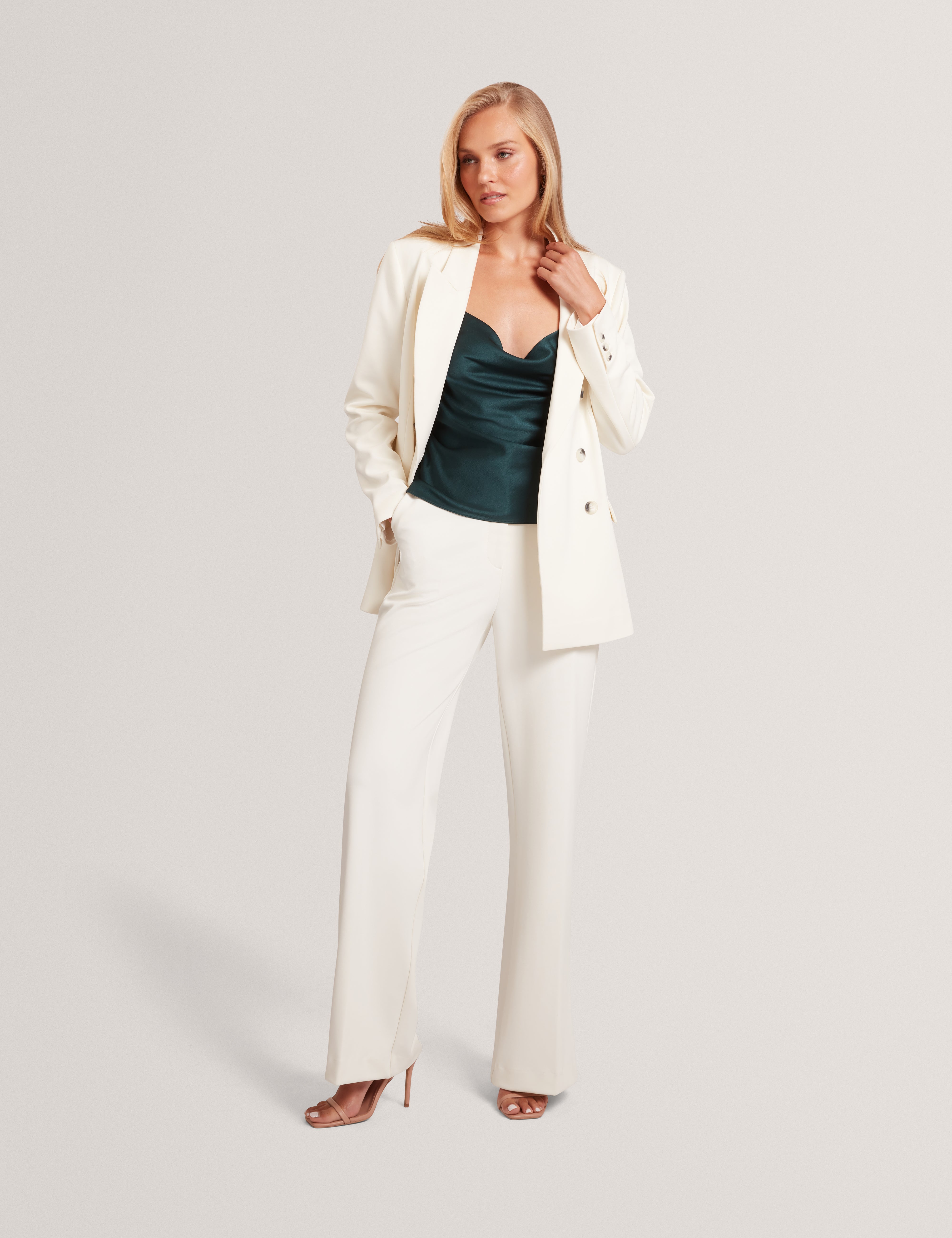 Women's Indriv: High Waisted Flare Trouser