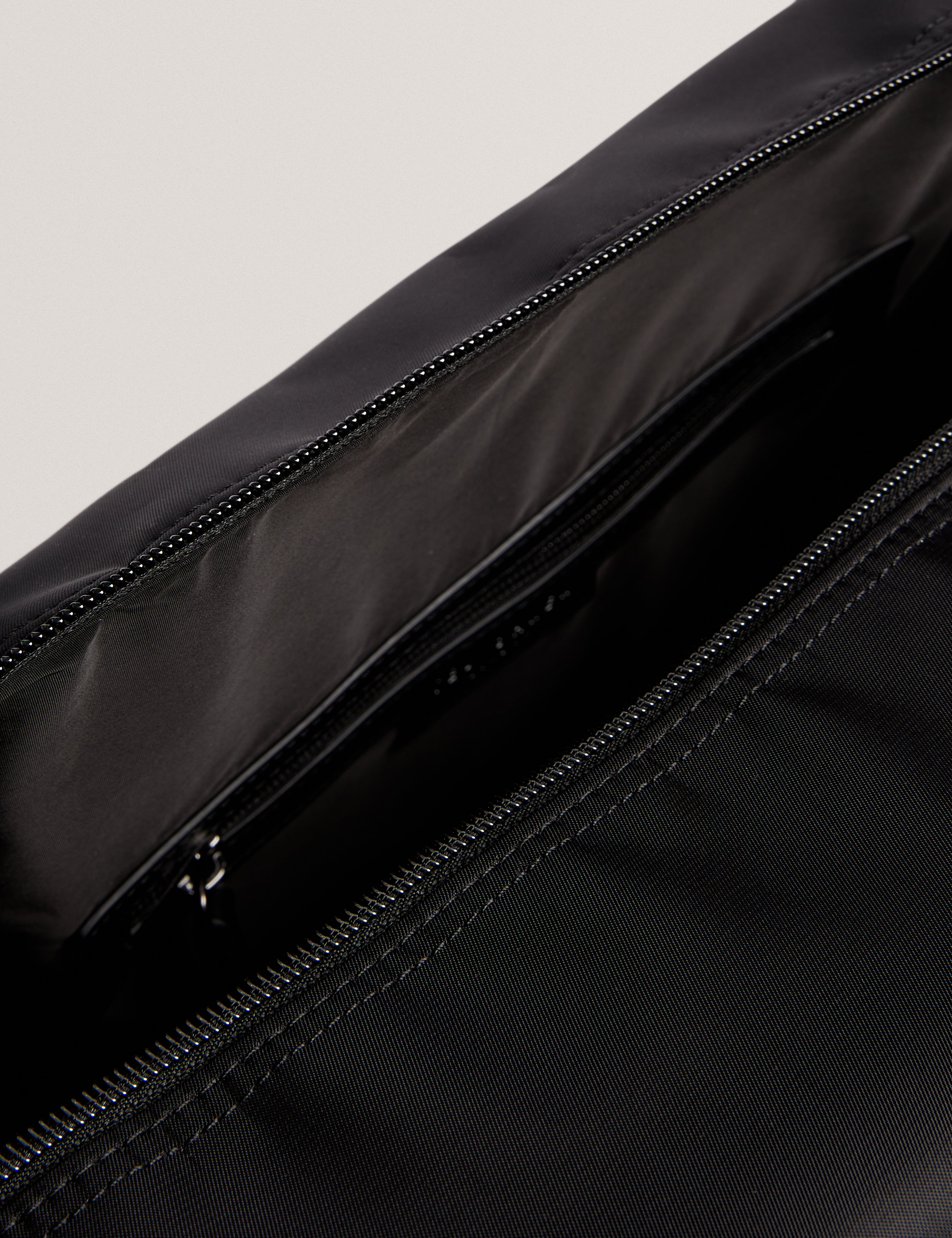 Men's NELSONS-Nylon TB Script Holdall