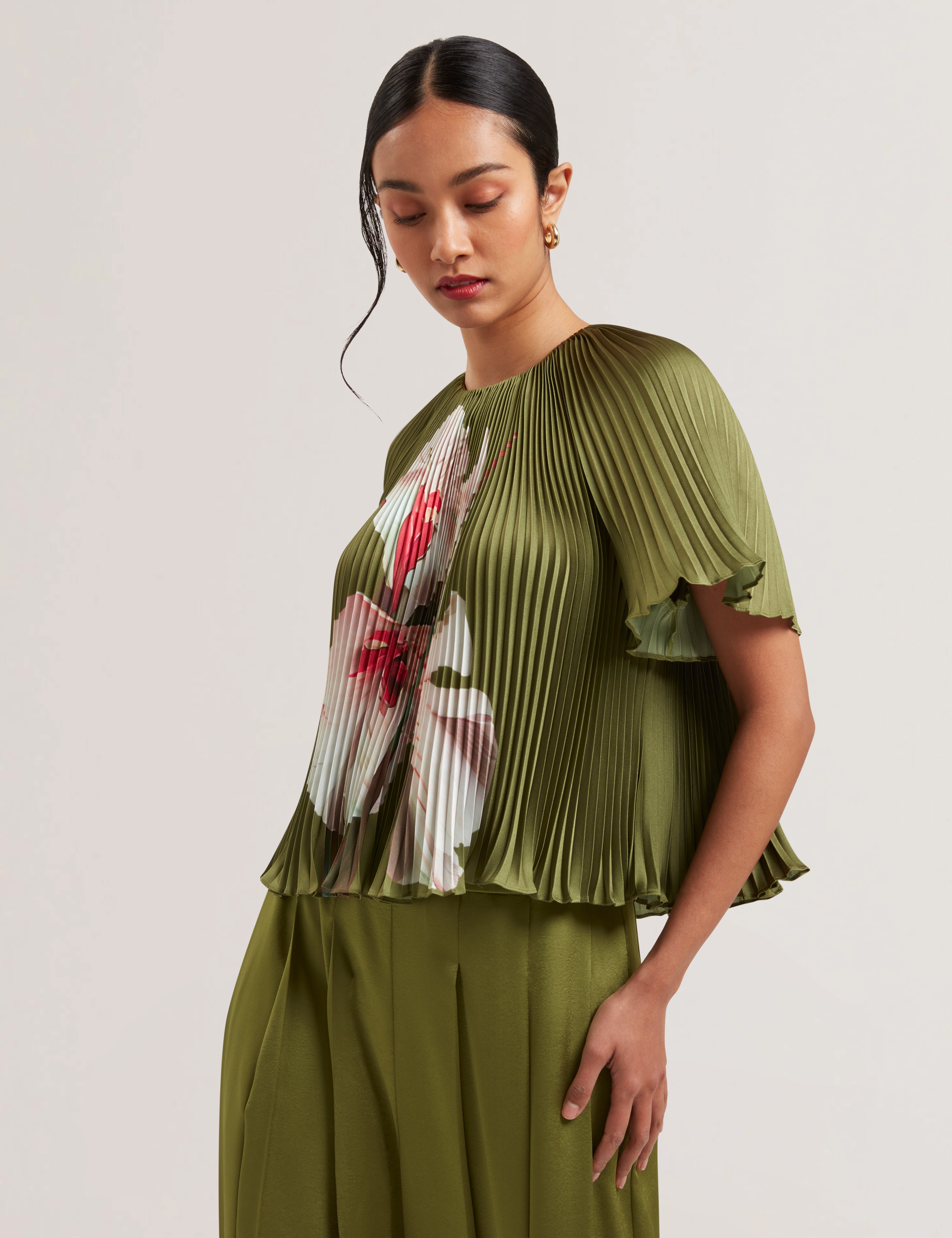 Women's LIONAA-Pleated Short Sleeve Blouse