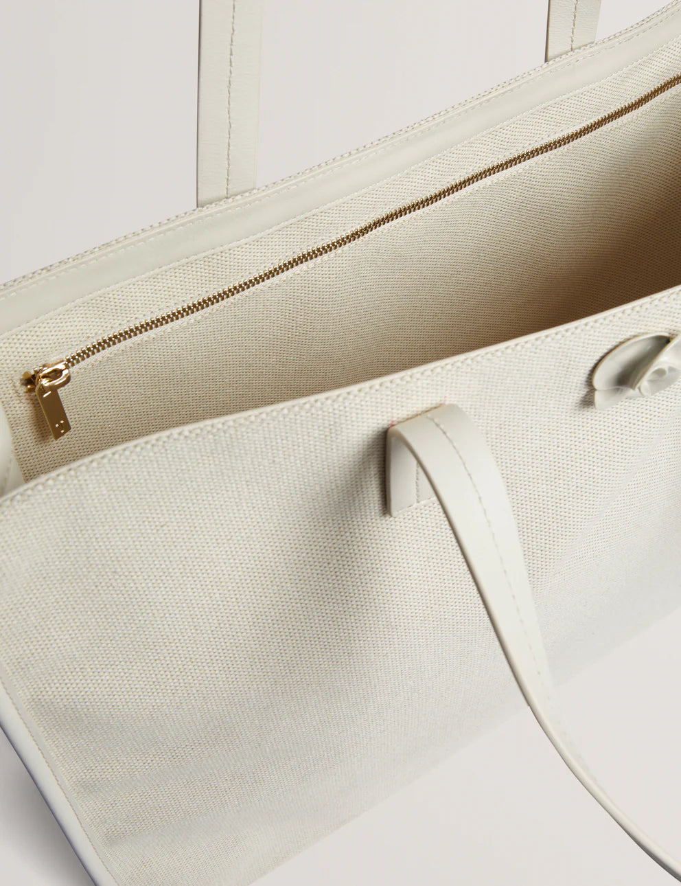 Women's AUDOS-Canvas Rose Hardware Tote Bag