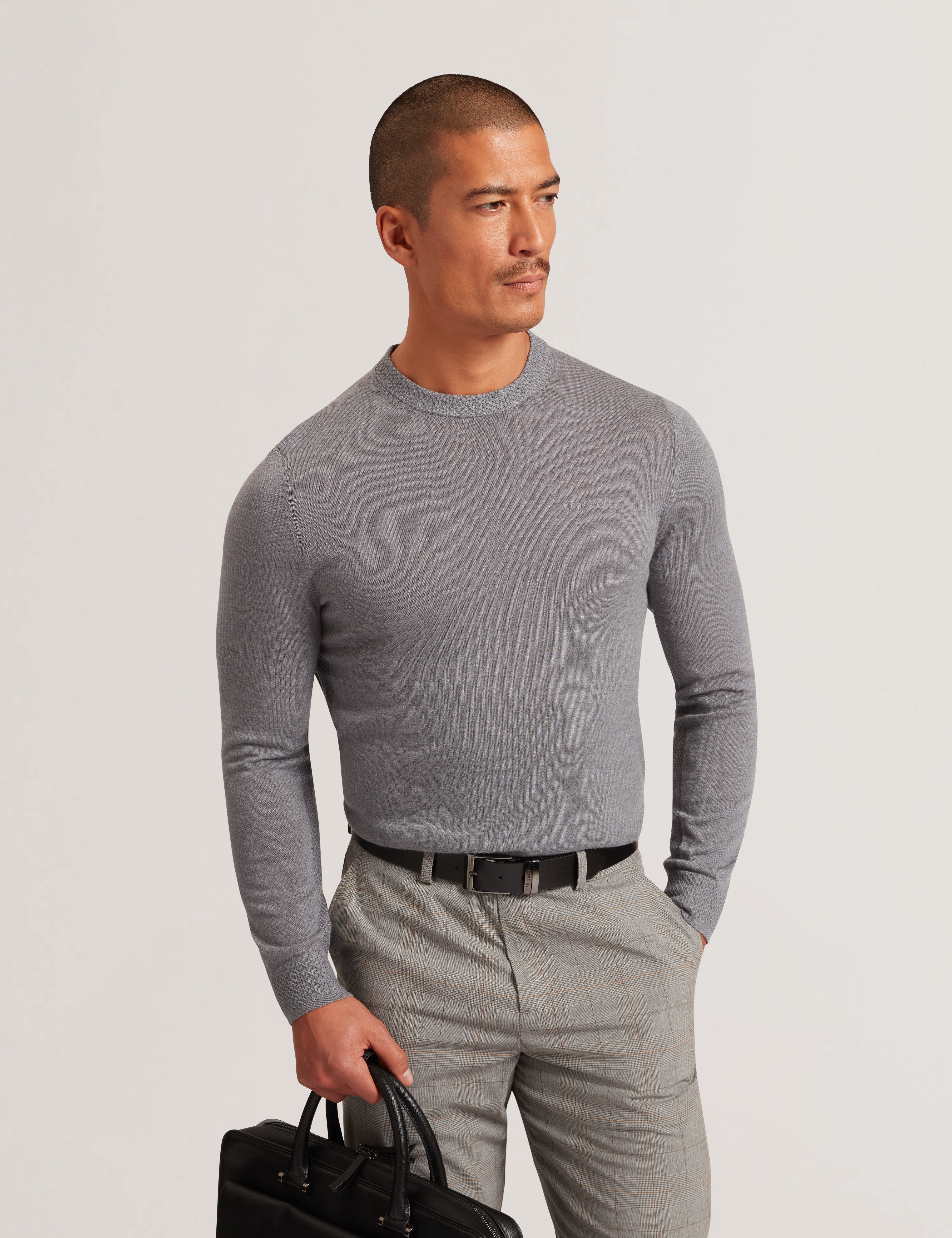 LAURNCE: Branded Merino Crew Neck Jumper