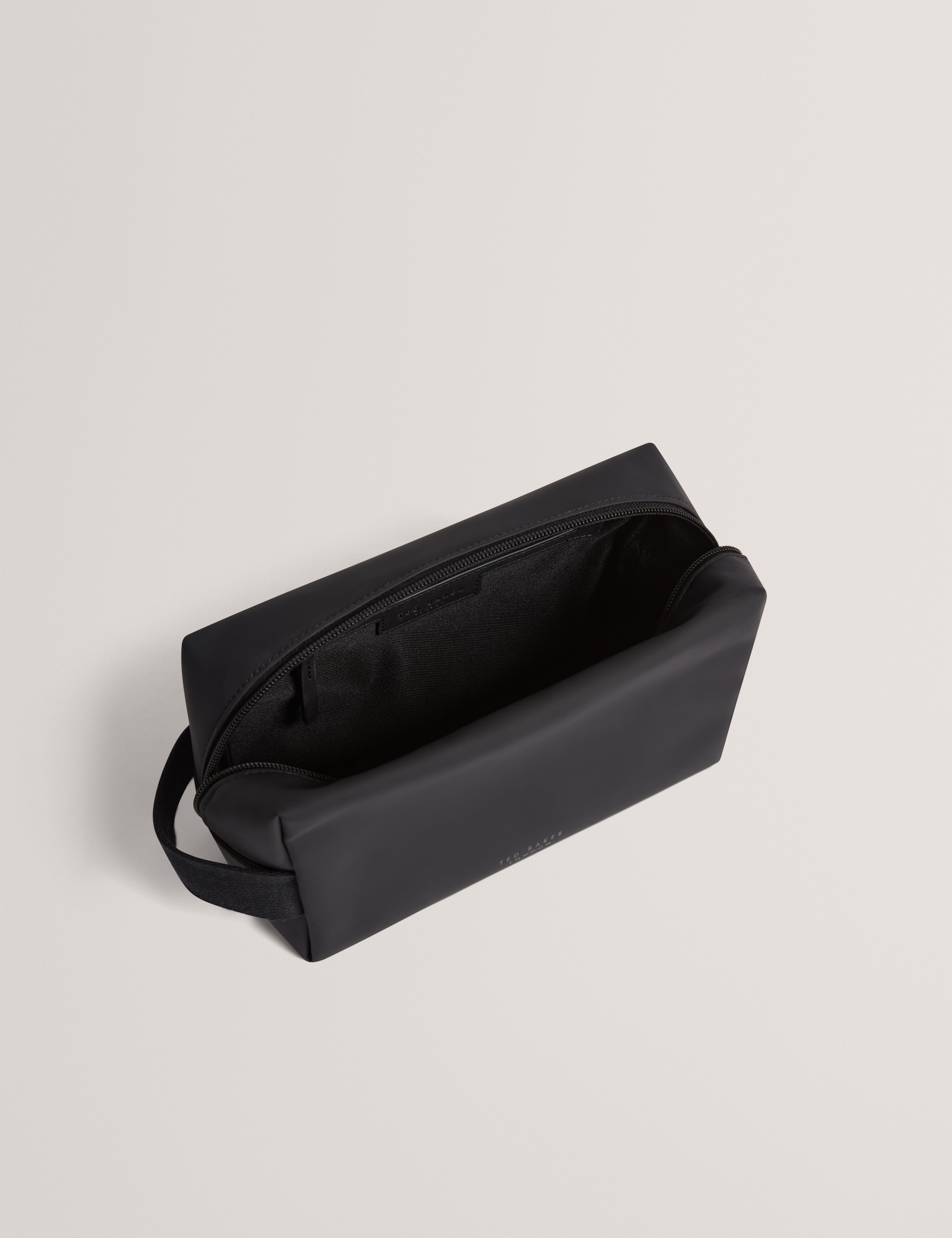 RYON: Rubberised PU Washbag
