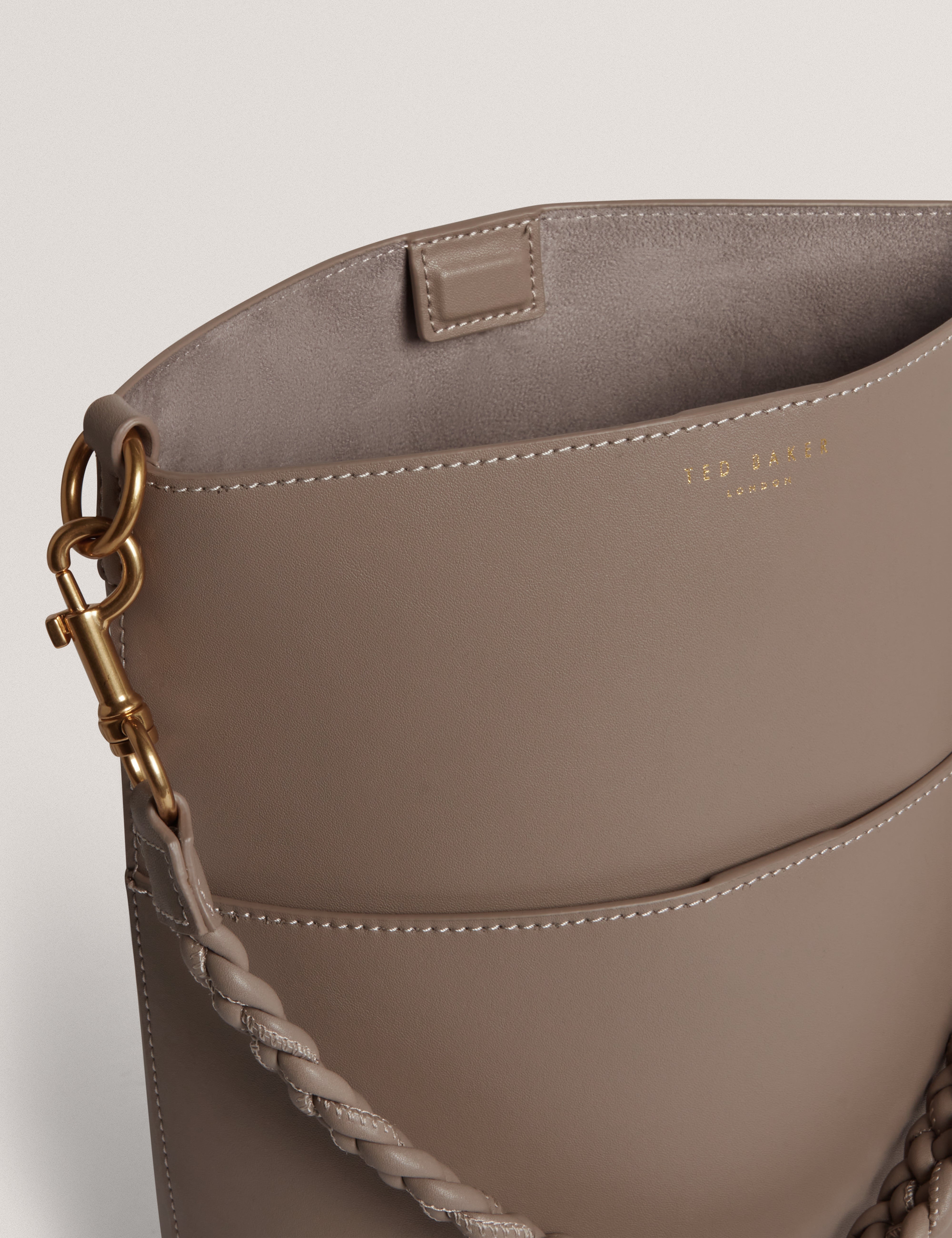 WANNDA: Weave Handle Leather Medium Bucket Bag