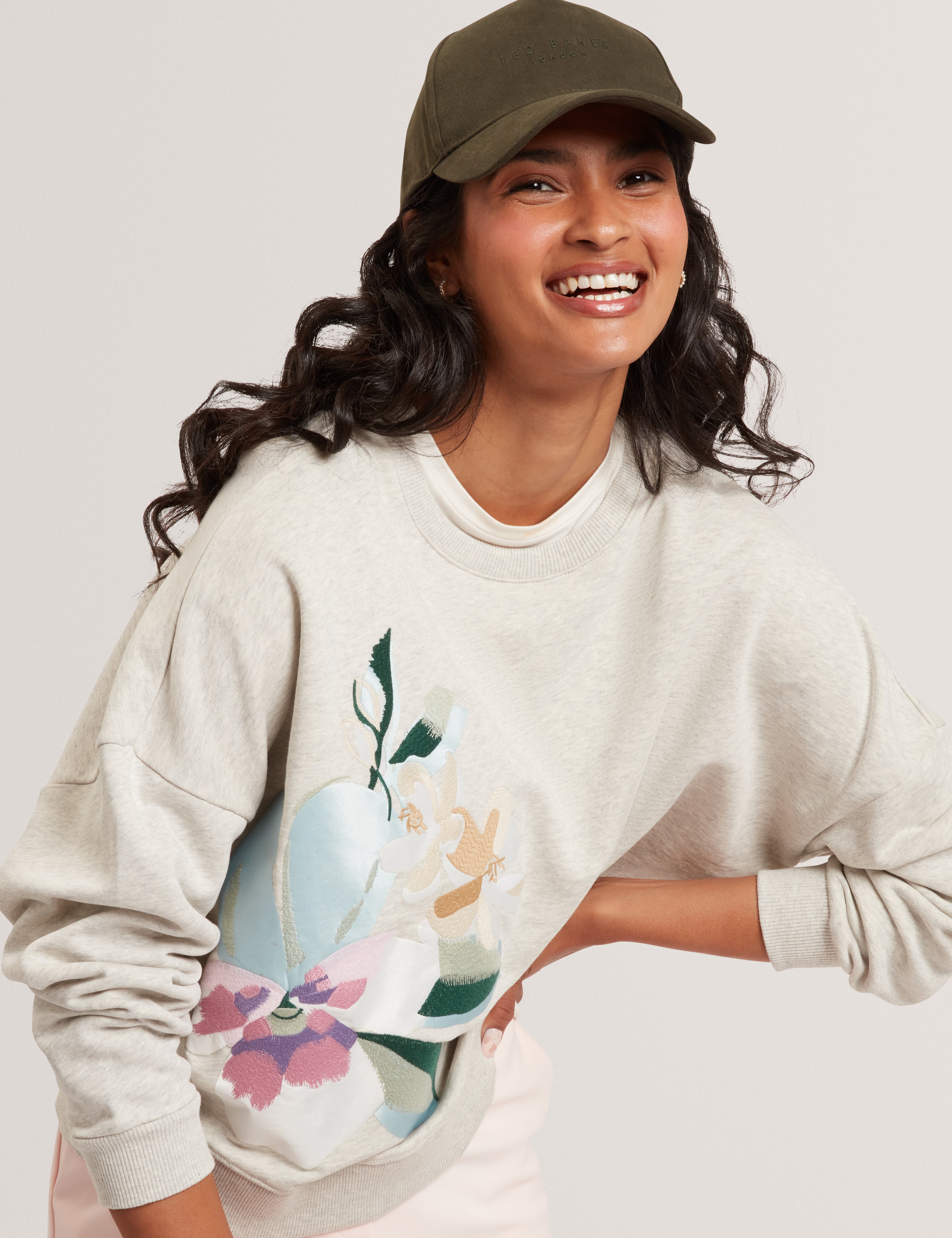 BROOKLA: Printed Embroidered Sweatshirt