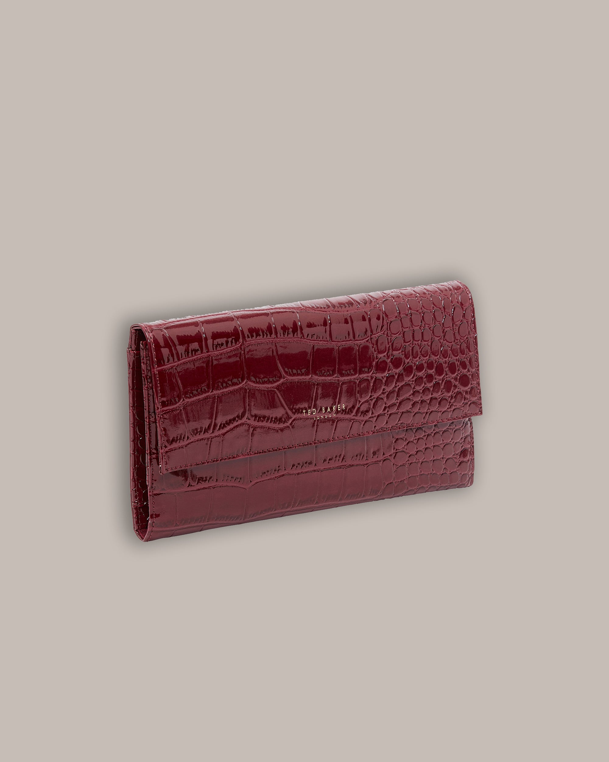 VIVIIA: Croc Effect Travel Wallet
