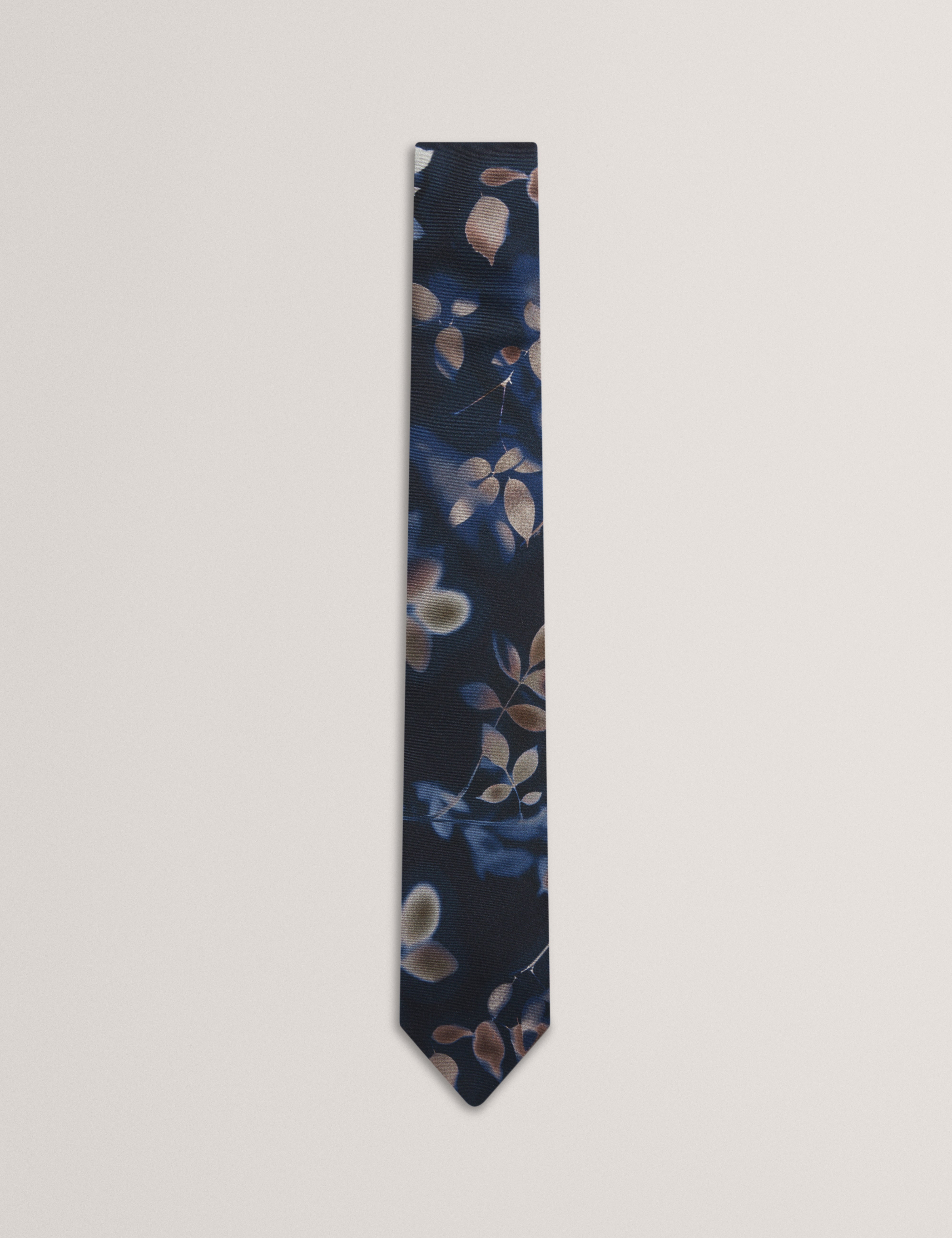SILVANO: Leaf Print Silk Tie