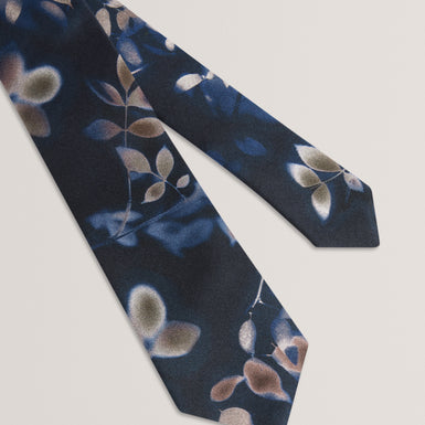 SILVANO: Leaf Print Silk Tie