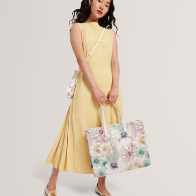 HALEEN: Petal Print Extra Large Icon Bag