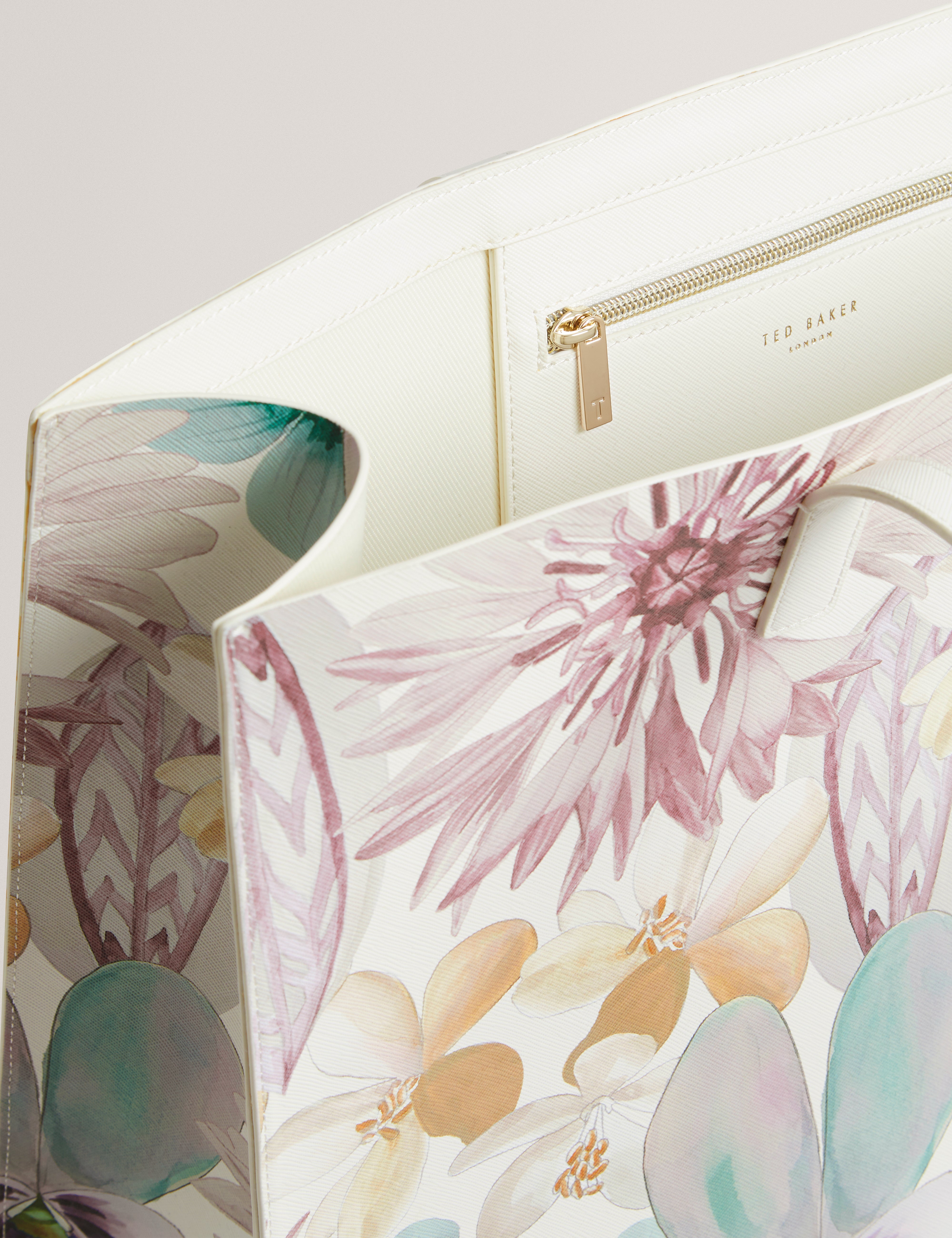 HALEEN: Petal Print Extra Large Icon Bag