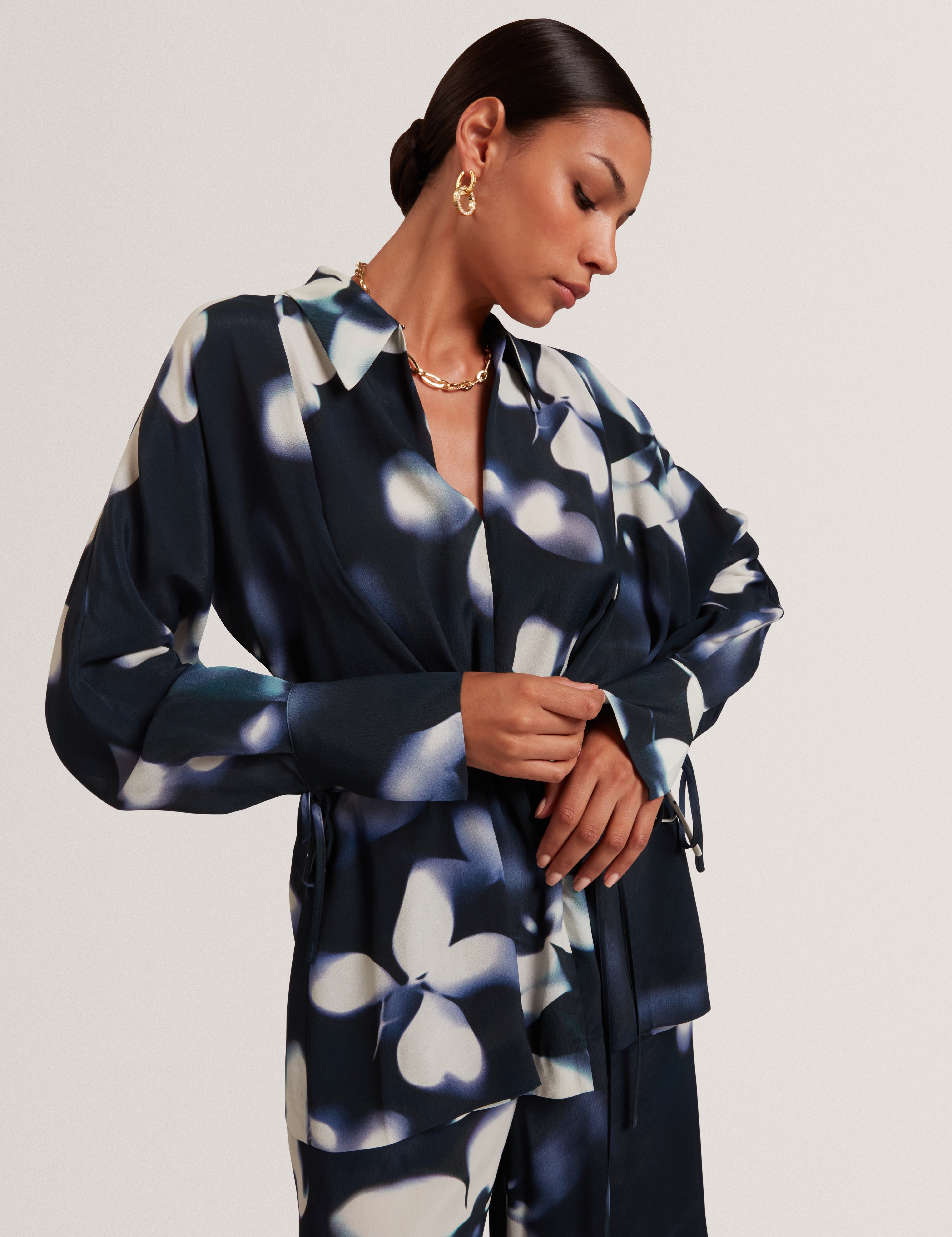OHRLA: Printed Tie Detail Long Sleeve Shirt