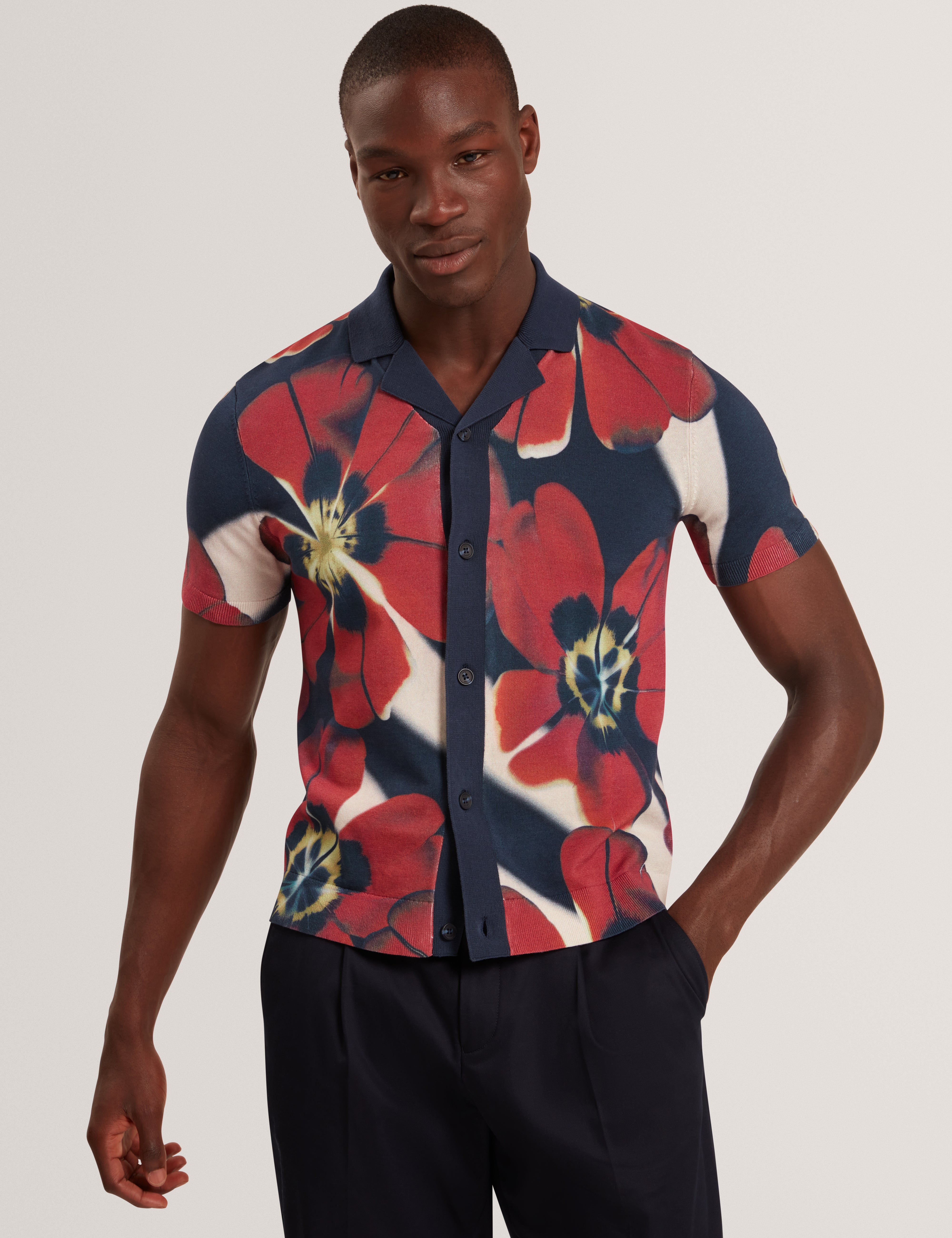 WYRIC: Floral Print Knitted Shirt