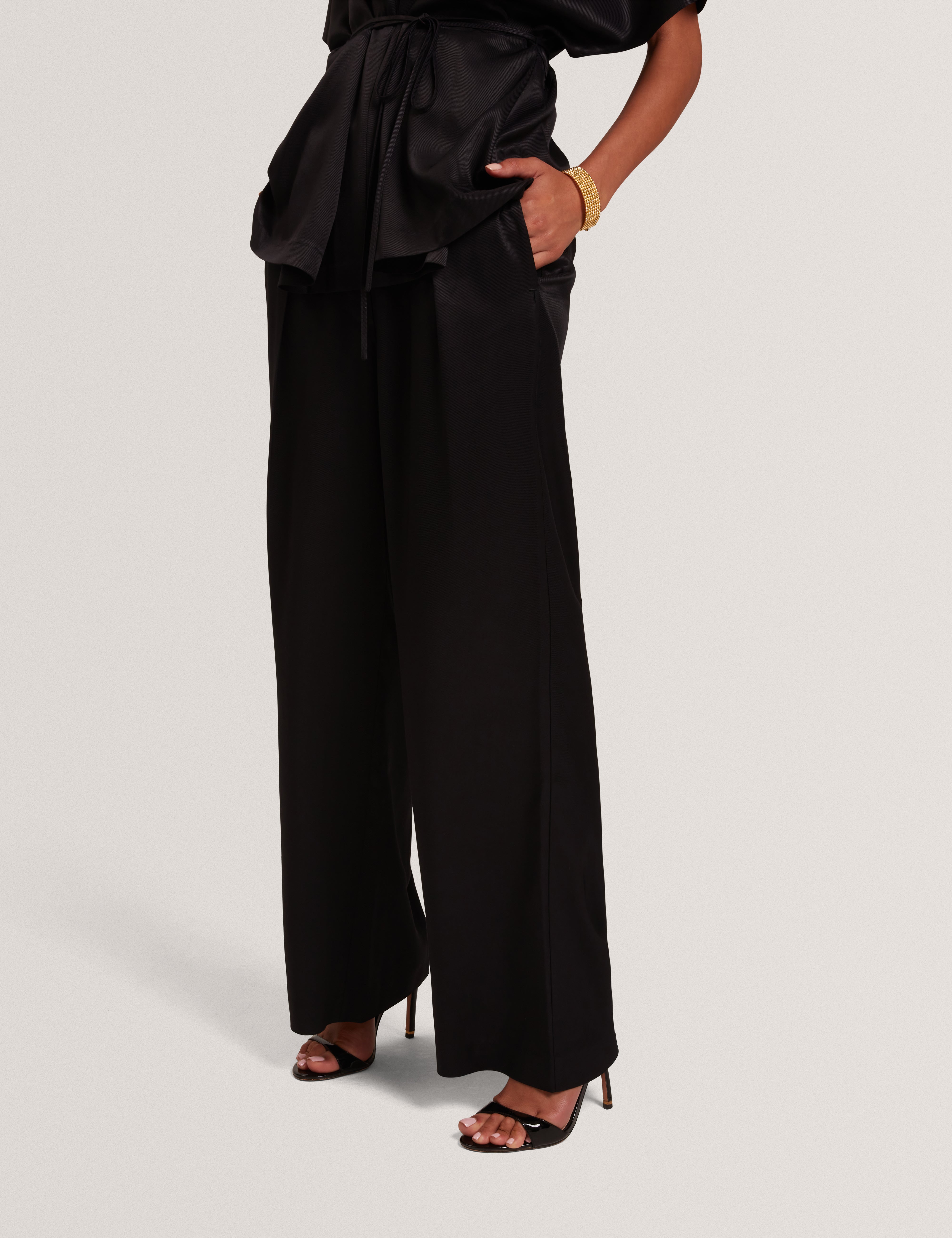 HERRIA: Straight Leg Elastic Back Trouser