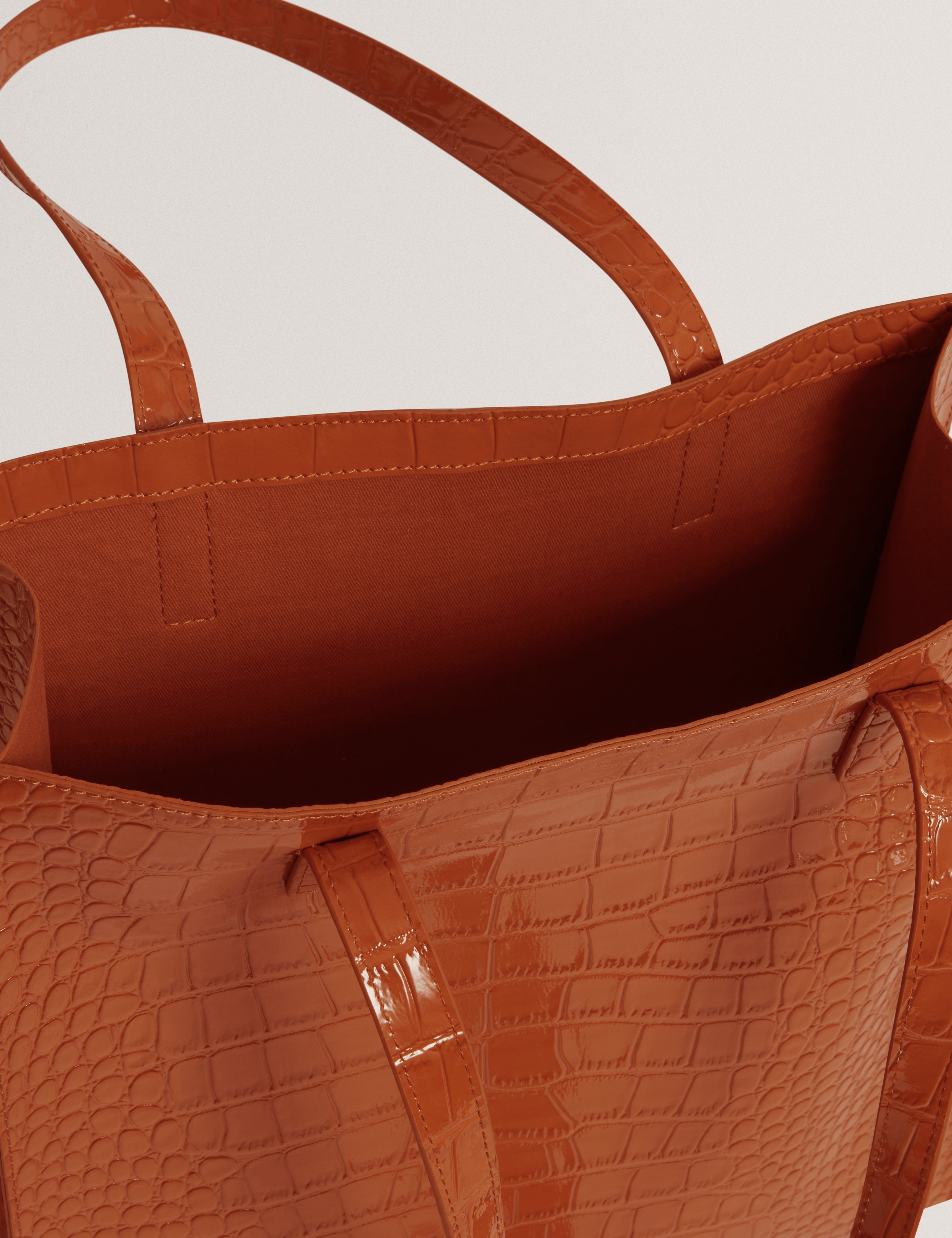 Women's WENELLA-Croc Effect Large Icon Bag