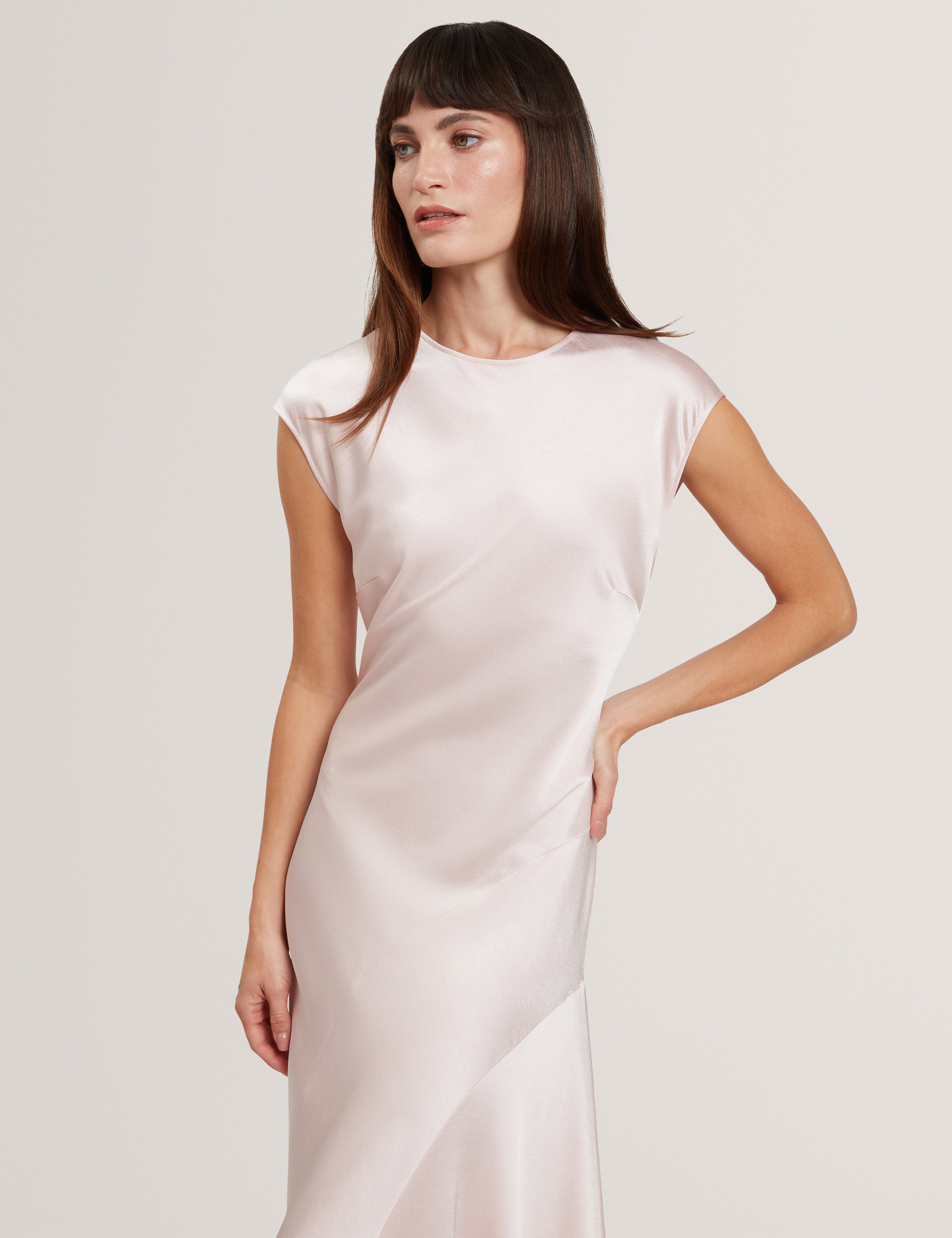 MAIYBE: Sleeveless Asymmetric Midi Dress