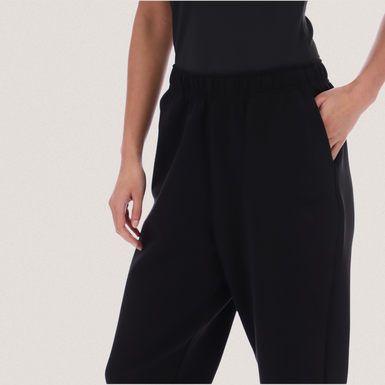HOLLY: Studio Joggers