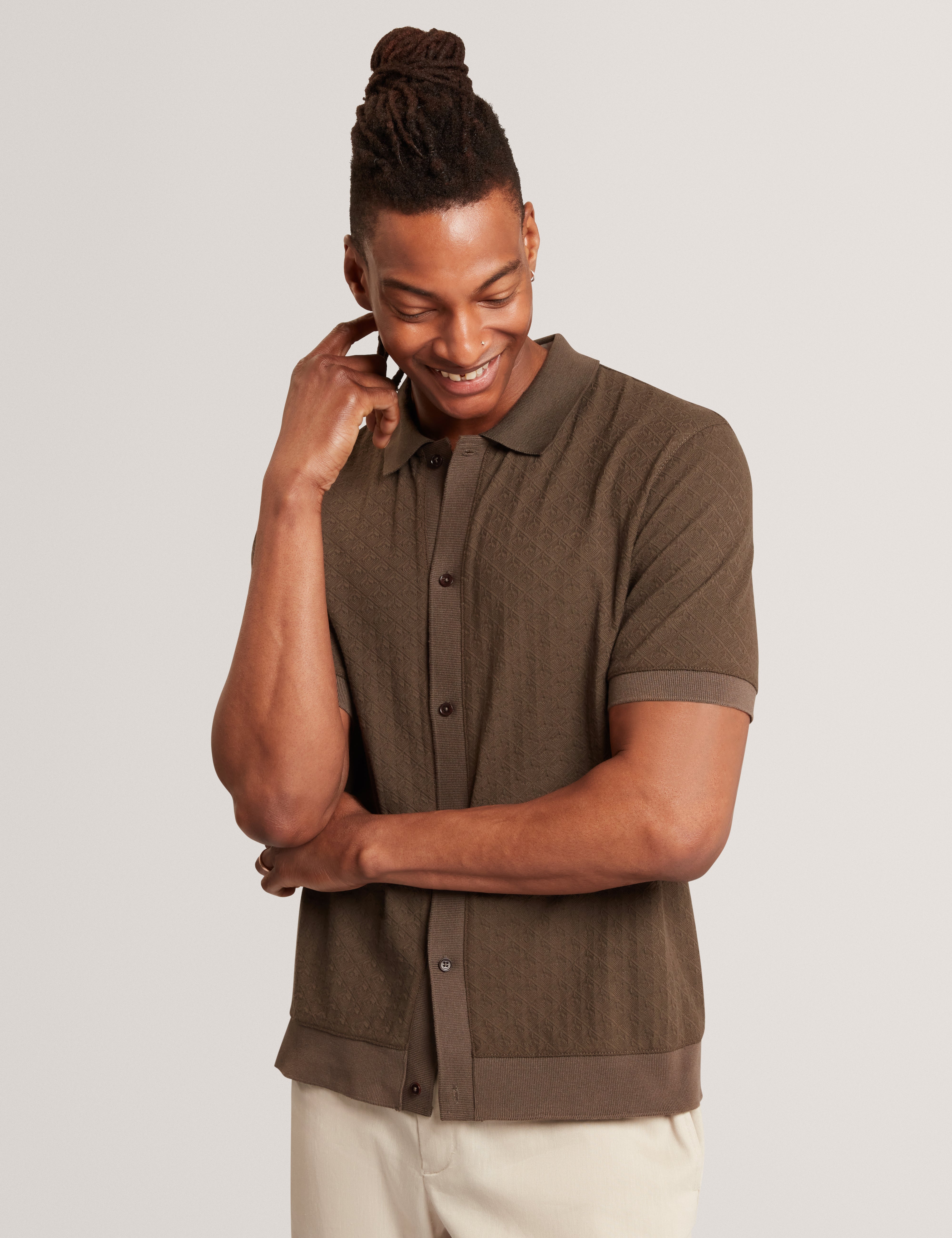 DOLTTEN: SS Textured Button Through Polo
