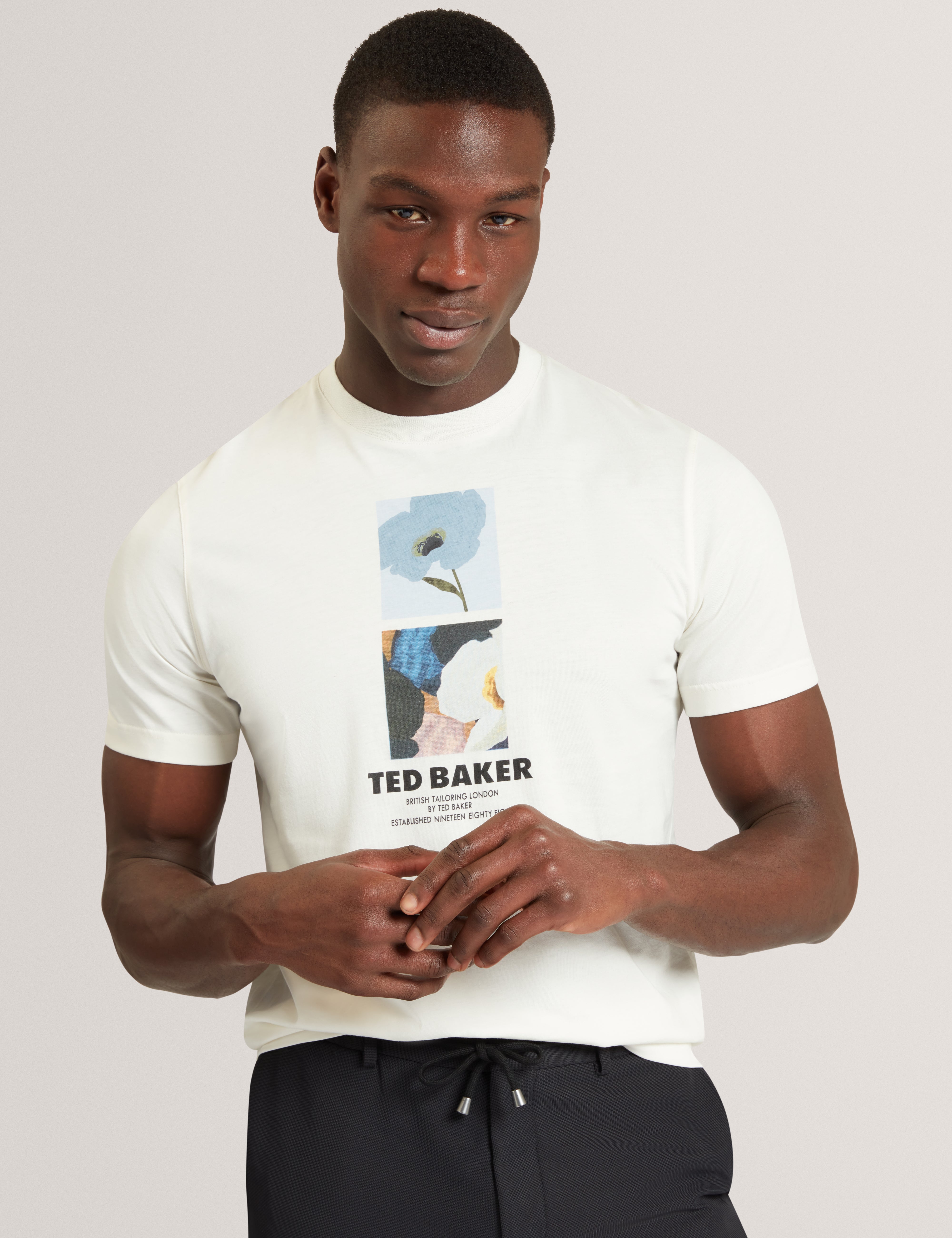 LAMBBET: Ss Floral Box Print T-Shirt