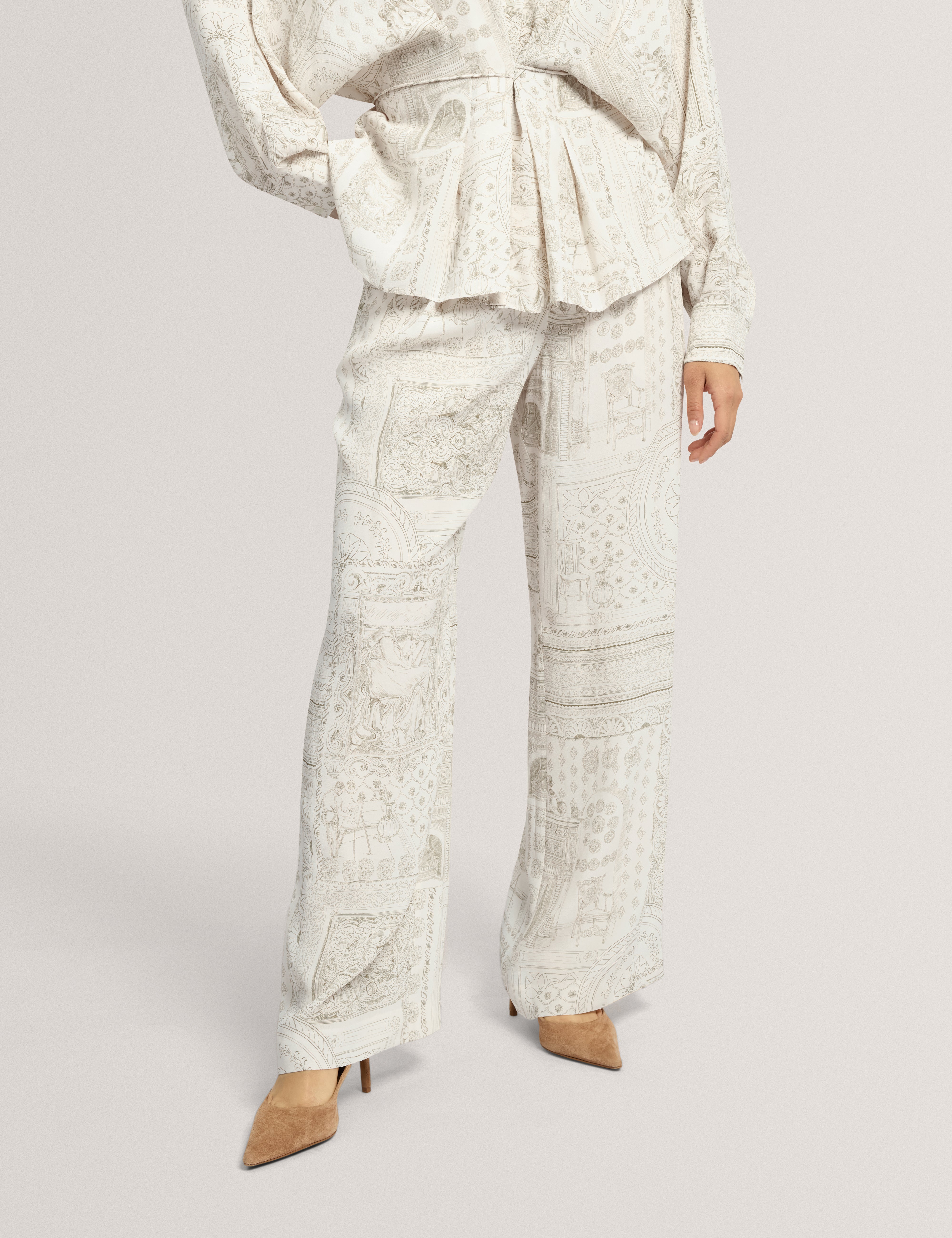 WANZA: Printed Straight Leg Trouser
