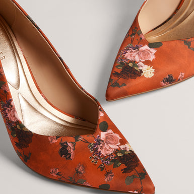 LIMTINA: Heeled Court Shoe