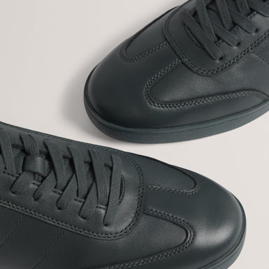 DOLNEY: Leather Trainer