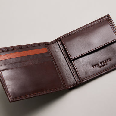 PRUGS: Embossed Corner Leather Bifold Coin Wallet