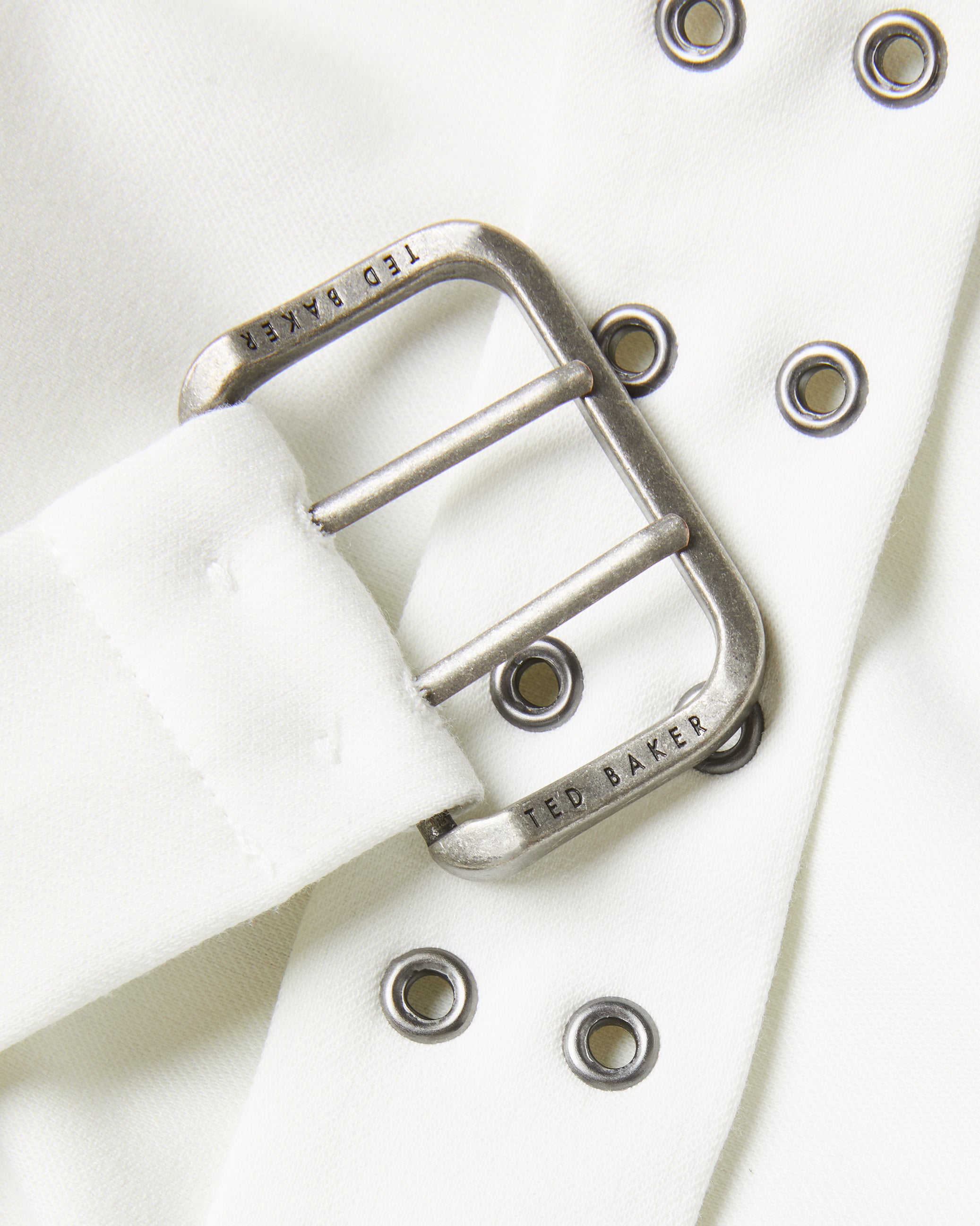 Women's Gabyela White