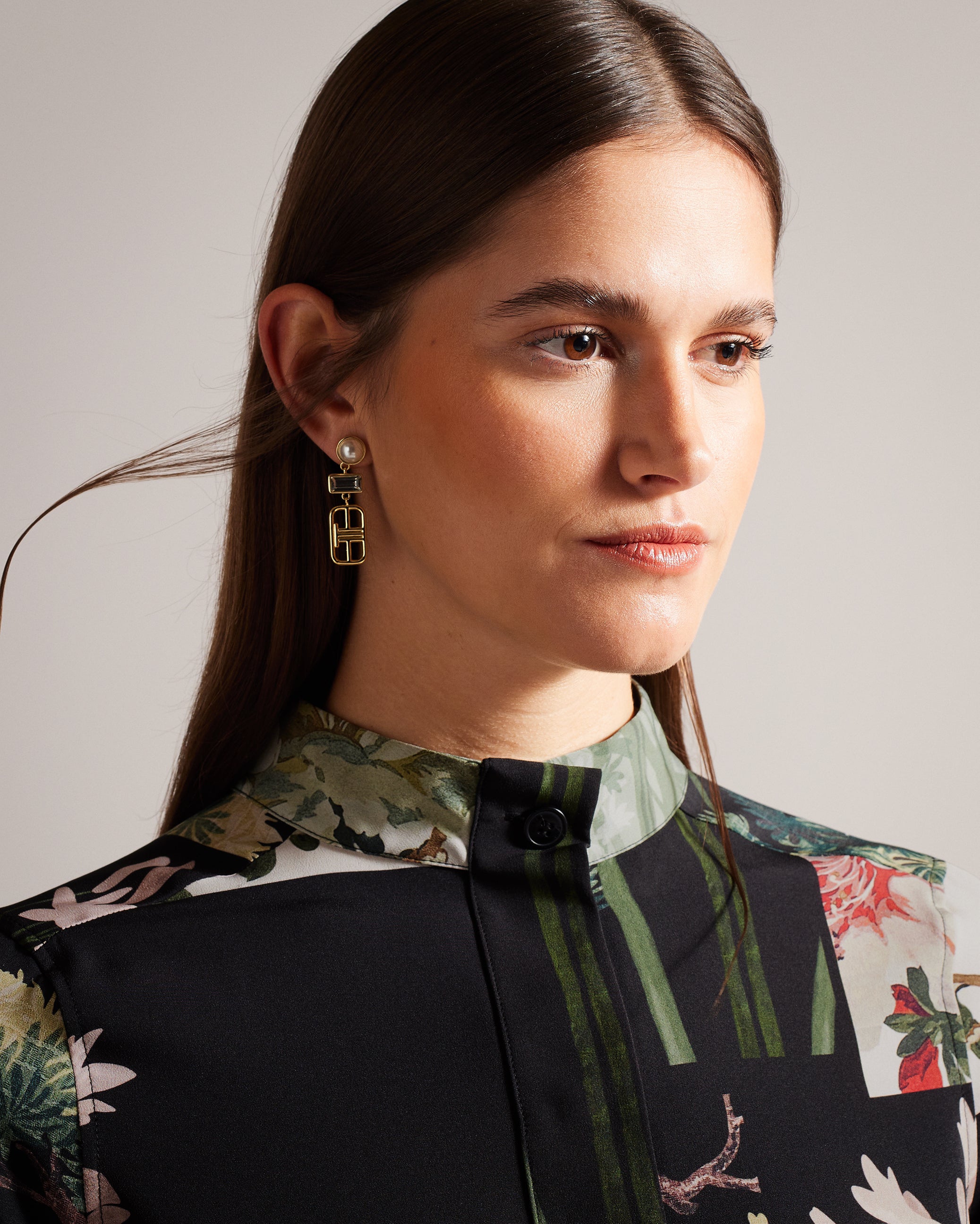 Women's Winnieh Black