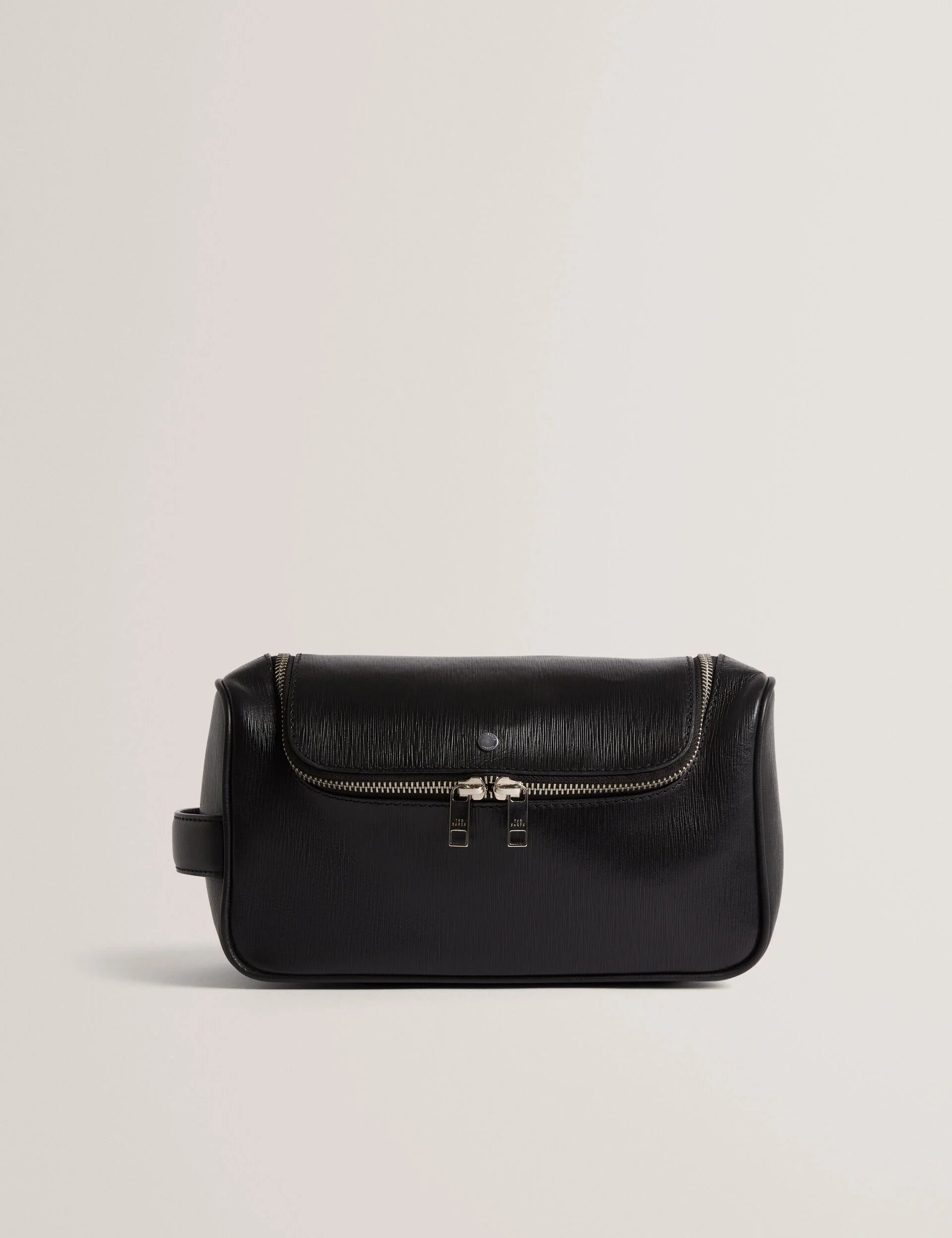 BAXLEY: Bark Texture Leather Washbag
