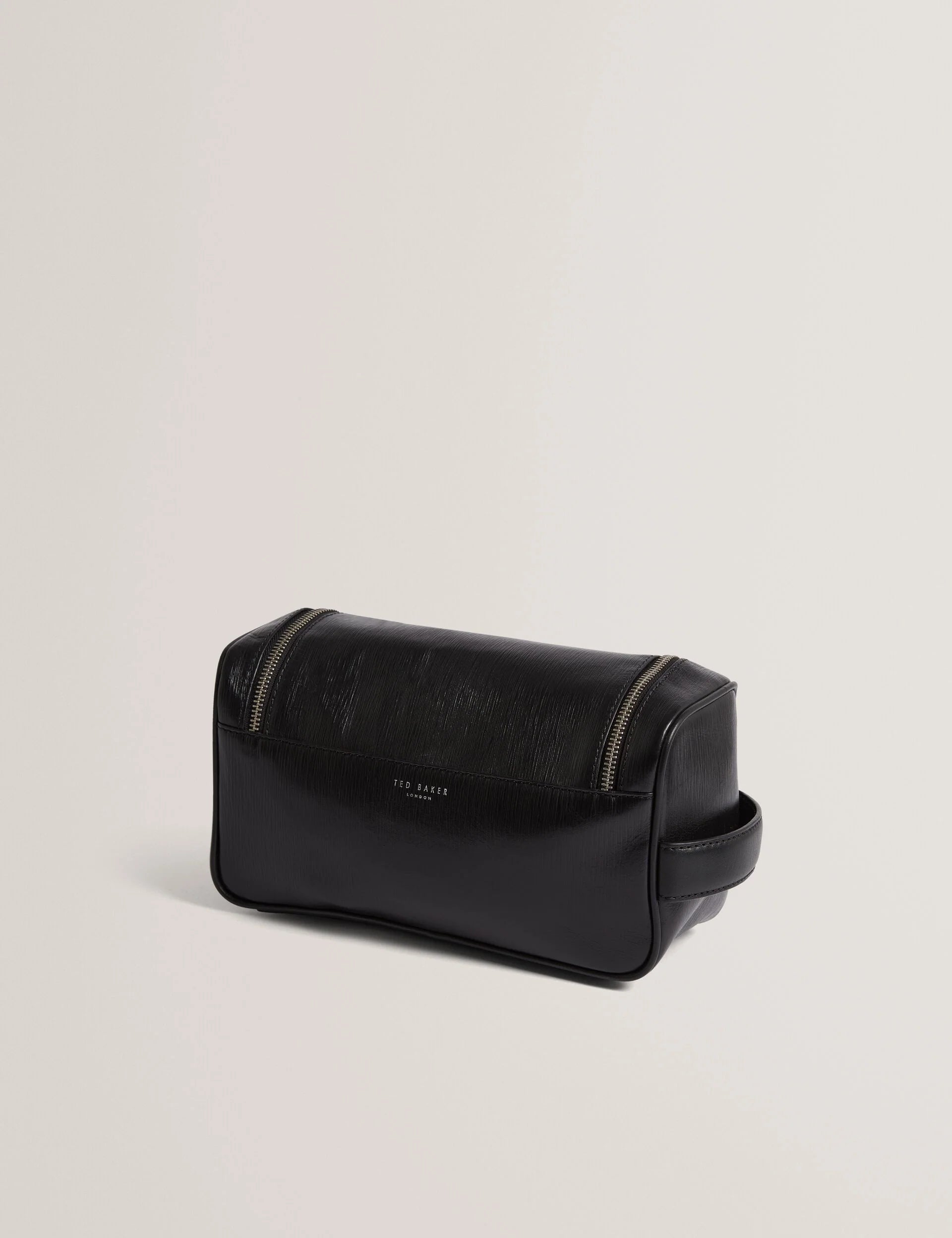 BAXLEY: Bark Texture Leather Washbag
