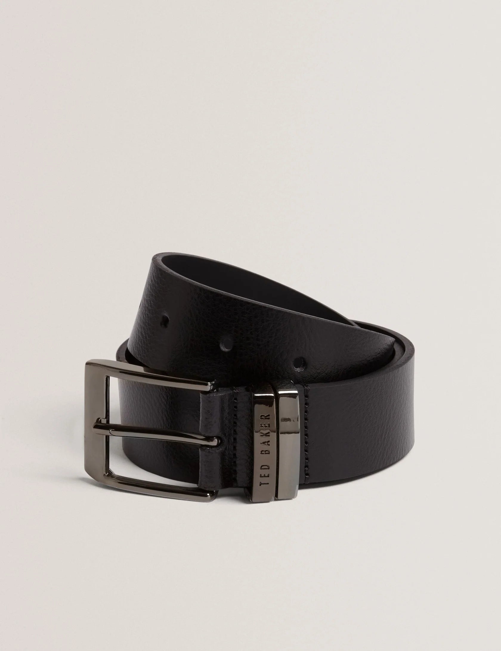 PEARSSE: Pebbled Leather Belt