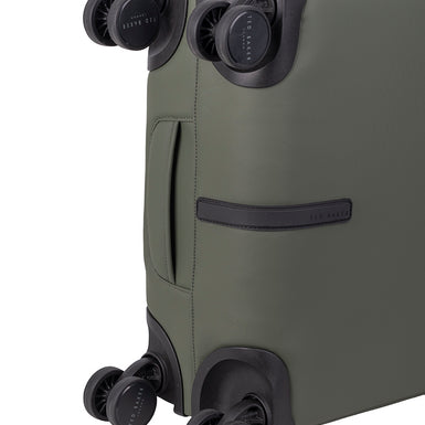 QUANTUM: 4 Wheel Carry On Trolley Case Green