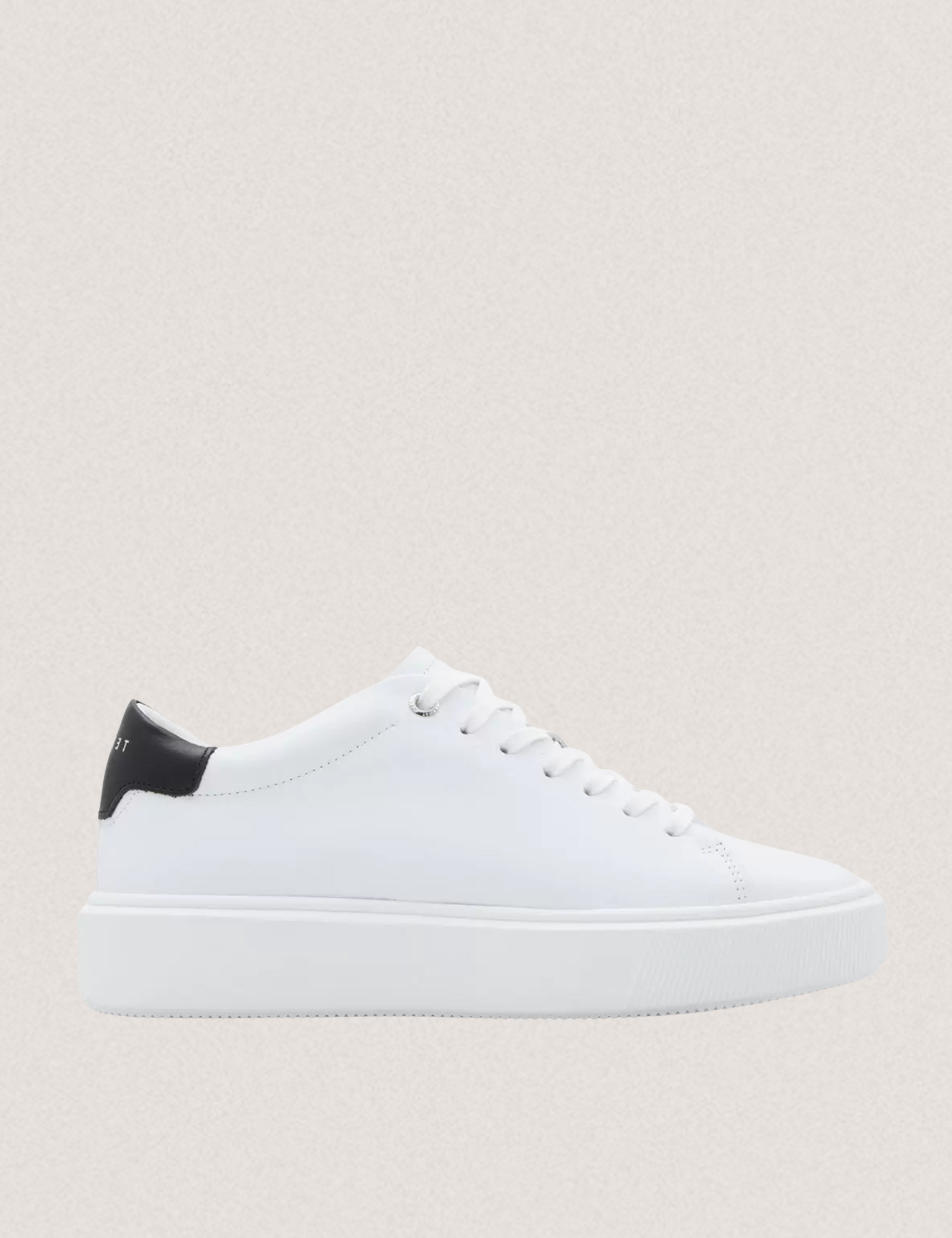 Lorieee: Smooth Leather Trainer White