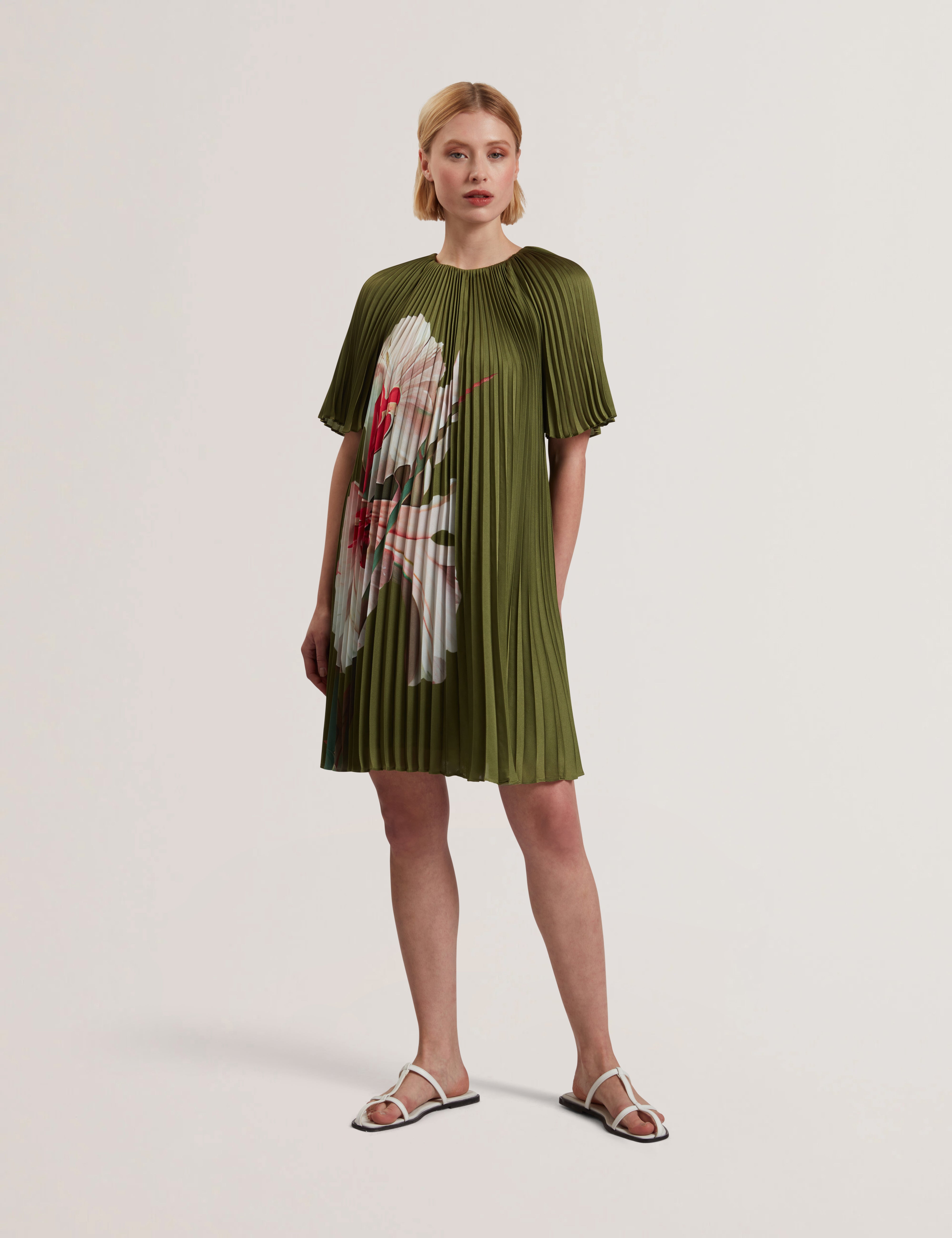 Women's VINLAA-Short Sleeve Pleated Mini Dress