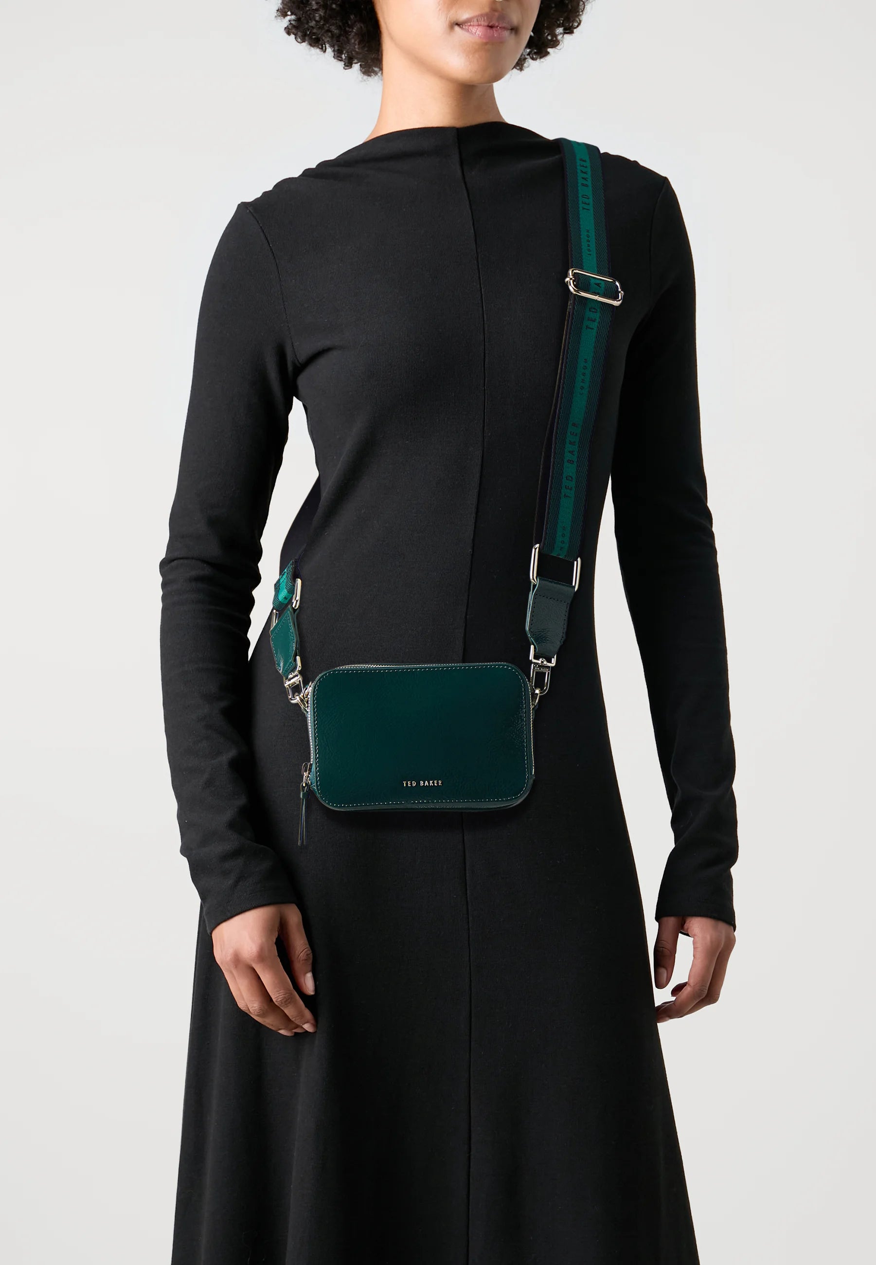 Women's Stunwa-Webbing Leather Crinkle Crossbody Mid-Green