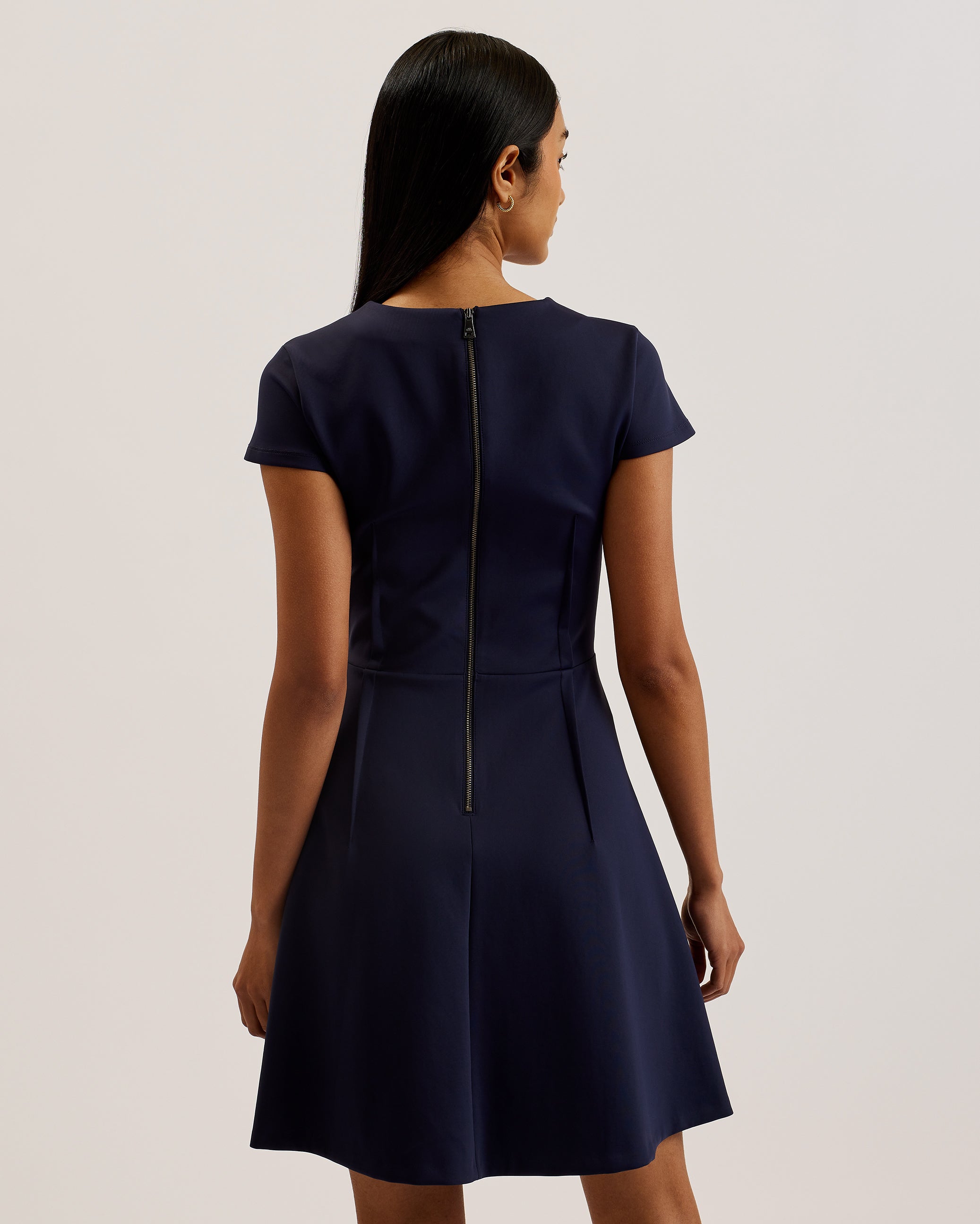 ted baker skater dress in neoprene NEW Ted Baker skater dress neoprene floral green size 1 US Size 4 is available for purchase on au PAY Market - Imported Goods Online Store Co.Ltd. | au PAY Market