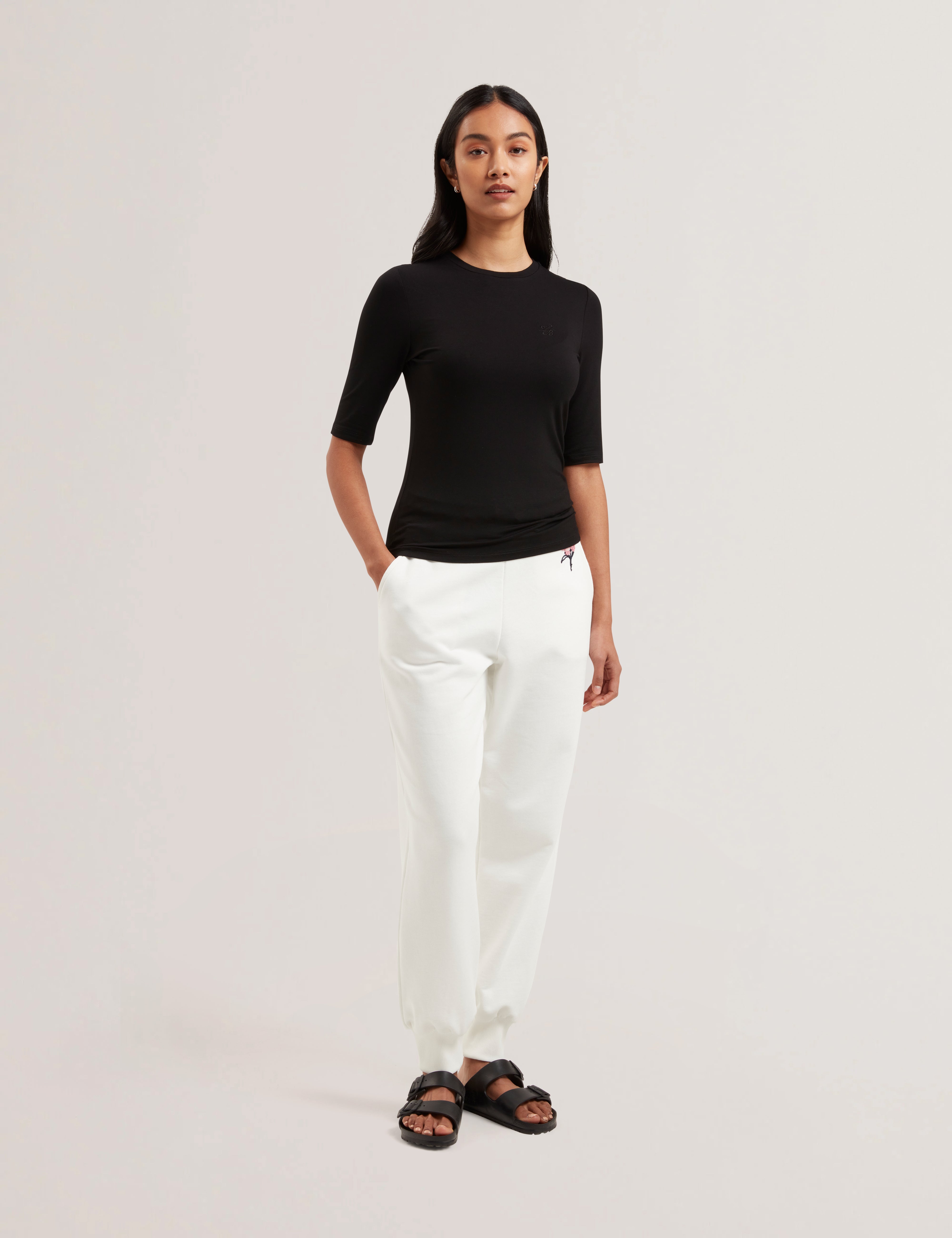 Womens CASY-Fitted Half Sleeve Chest Brande