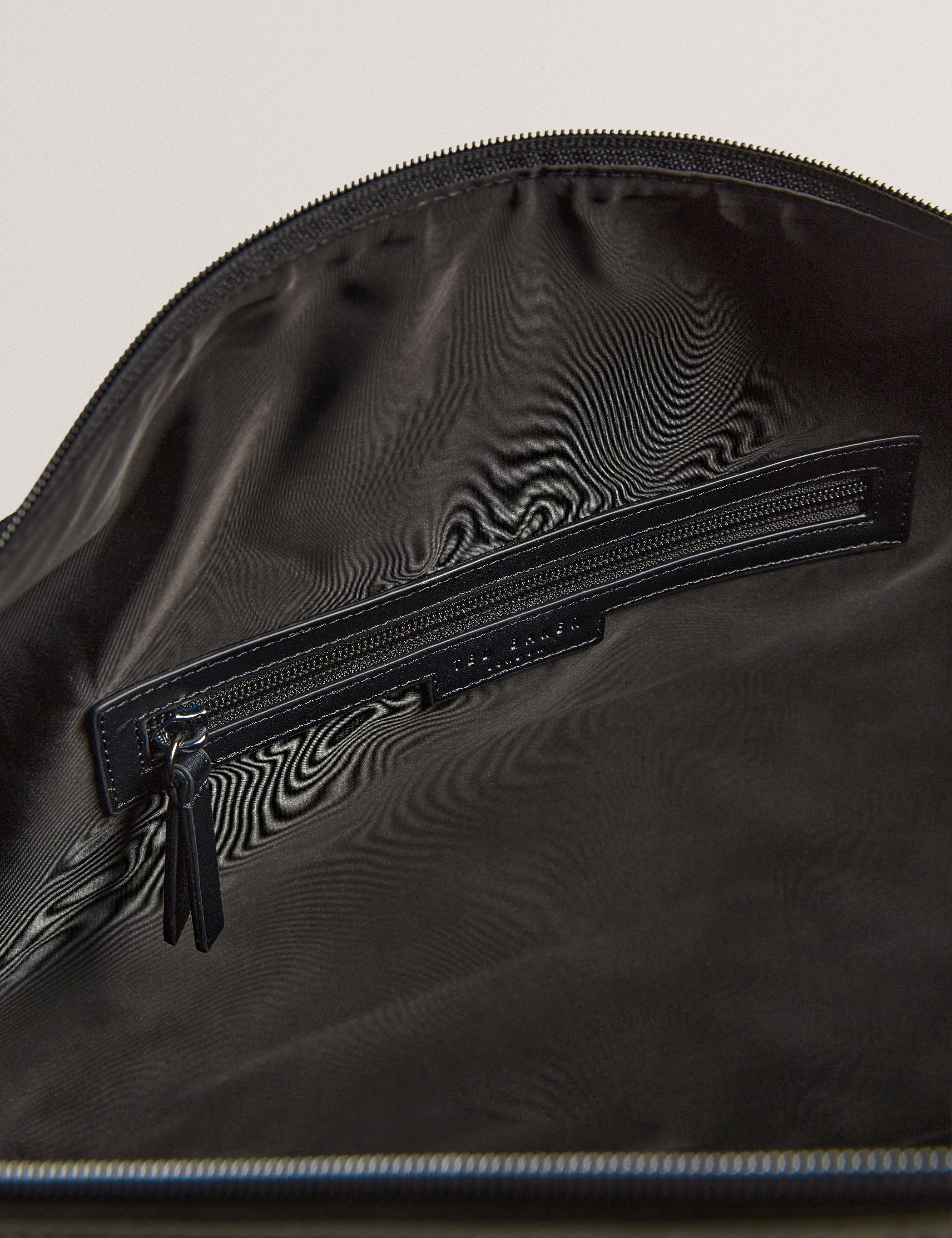 Men's NELSONS-Nylon TB Script Holdall