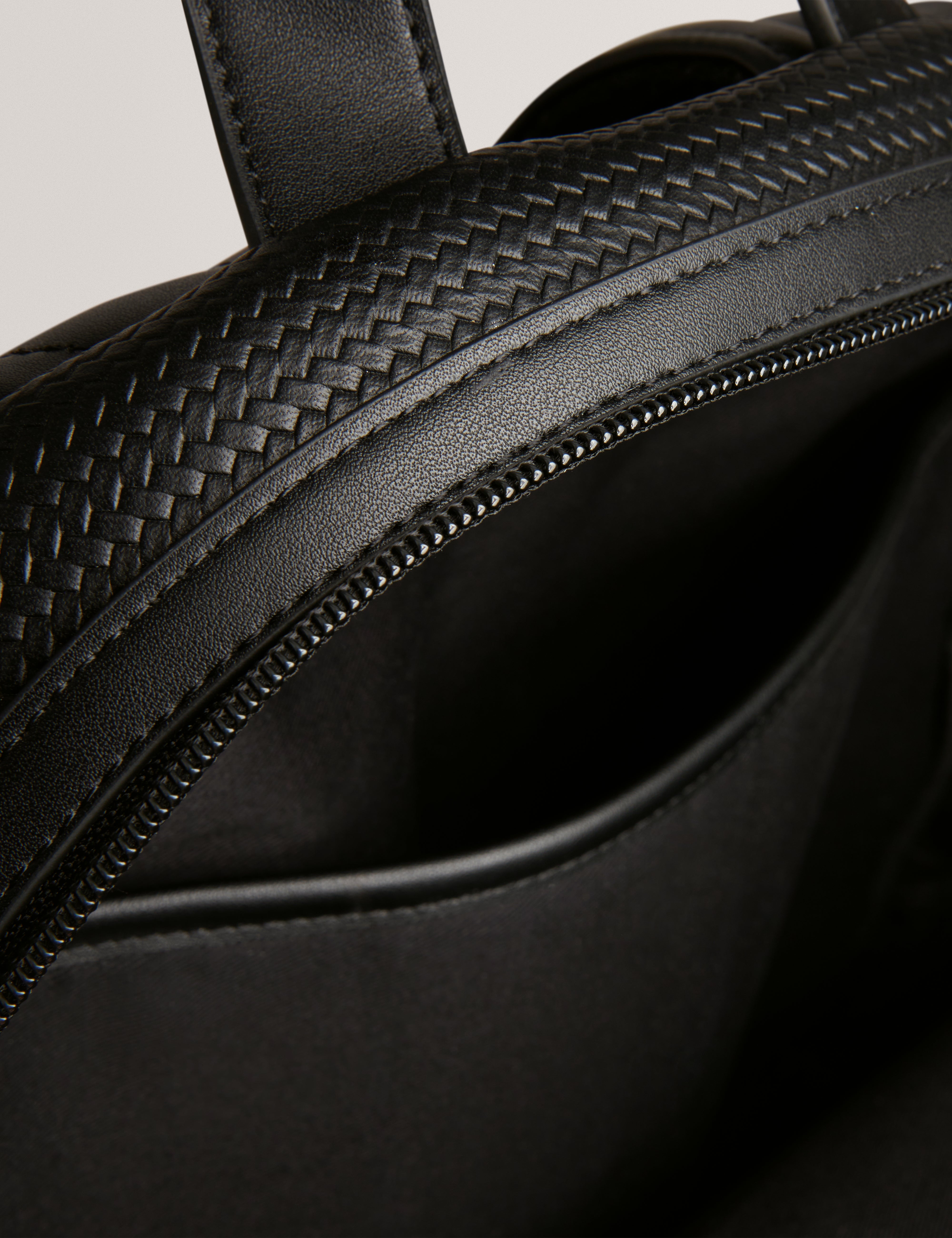 WALIIS: Printed Weave PU Backpack